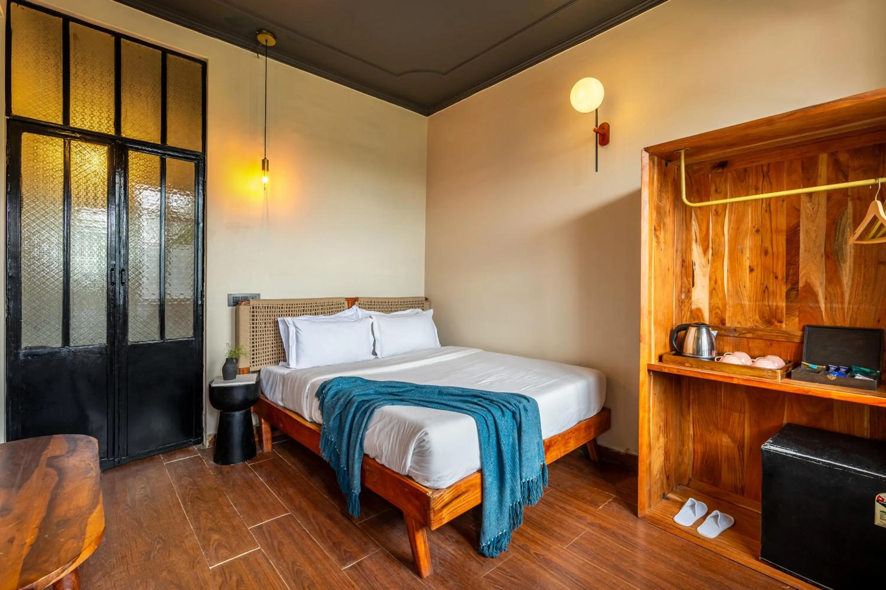 Bedroom, Bed in Minimalist One Hauz Khas Village