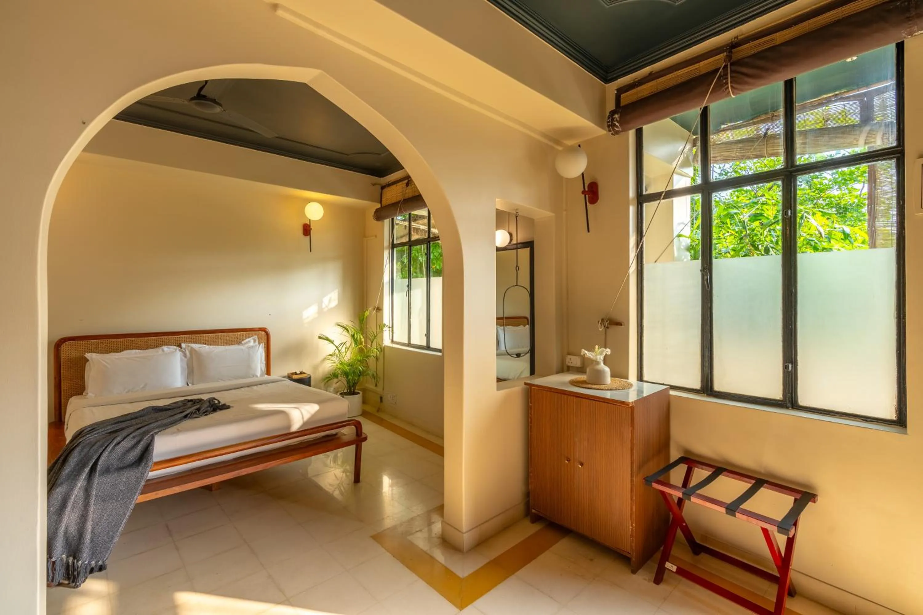 Photo of the whole room, Bed in Minimalist One Hauz Khas Village