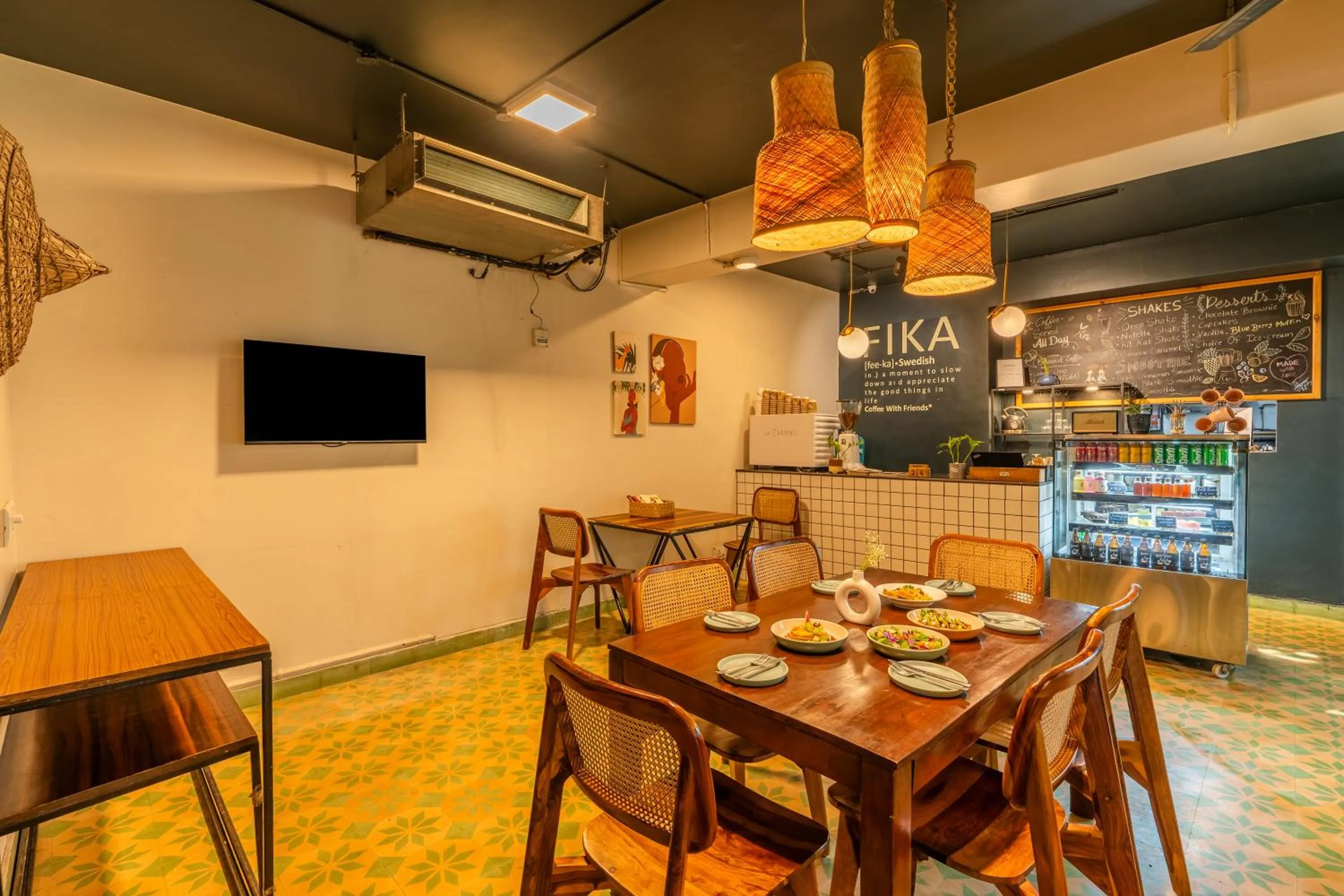 Food and drinks in Minimalist One Hauz Khas Village