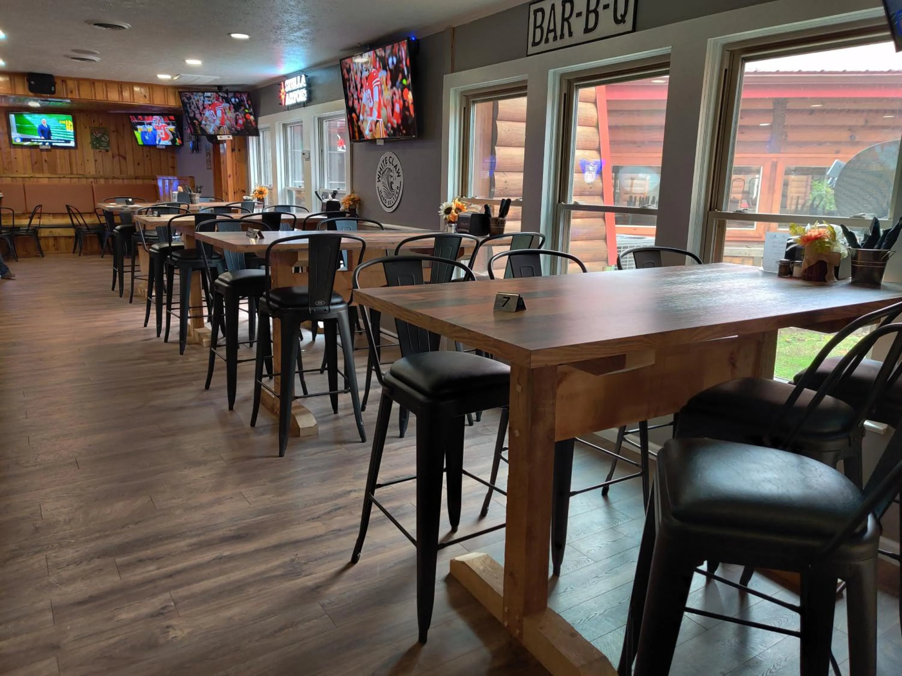 Restaurant/places to eat in Smoky Falls Lodge
