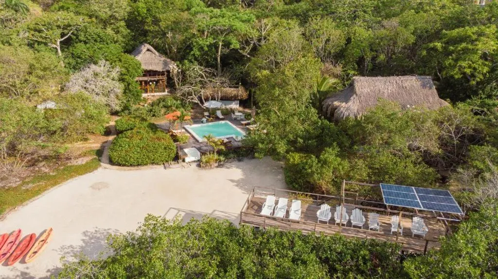 Property building in Hotel Playa Scondida Barú