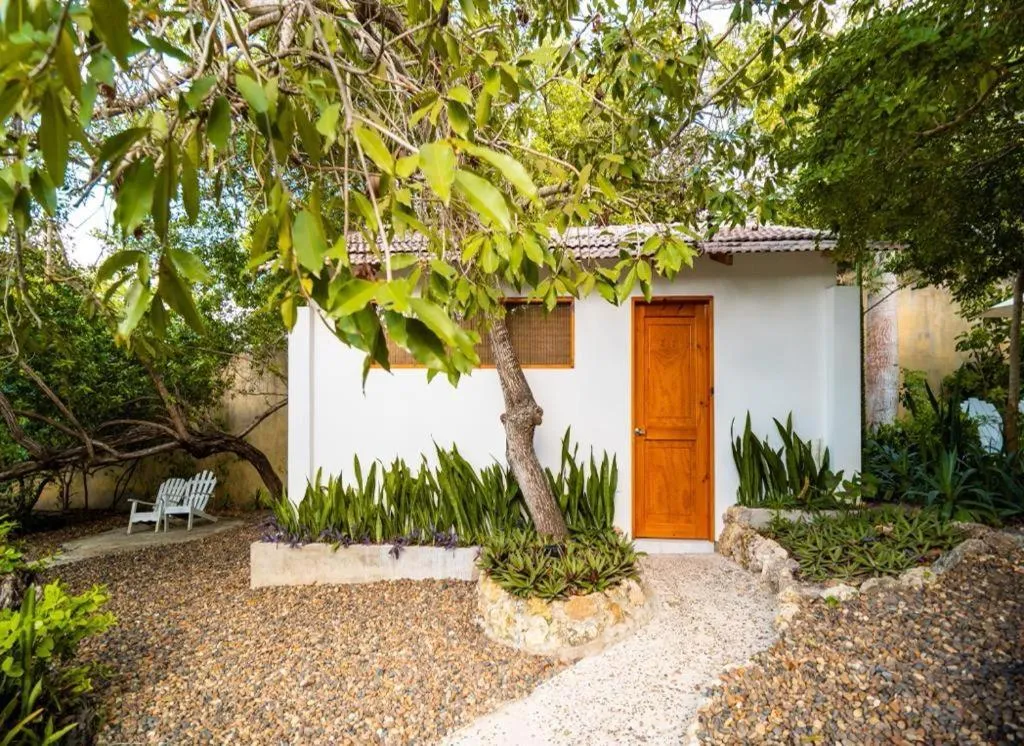 Property building in Hotel Playa Scondida Barú