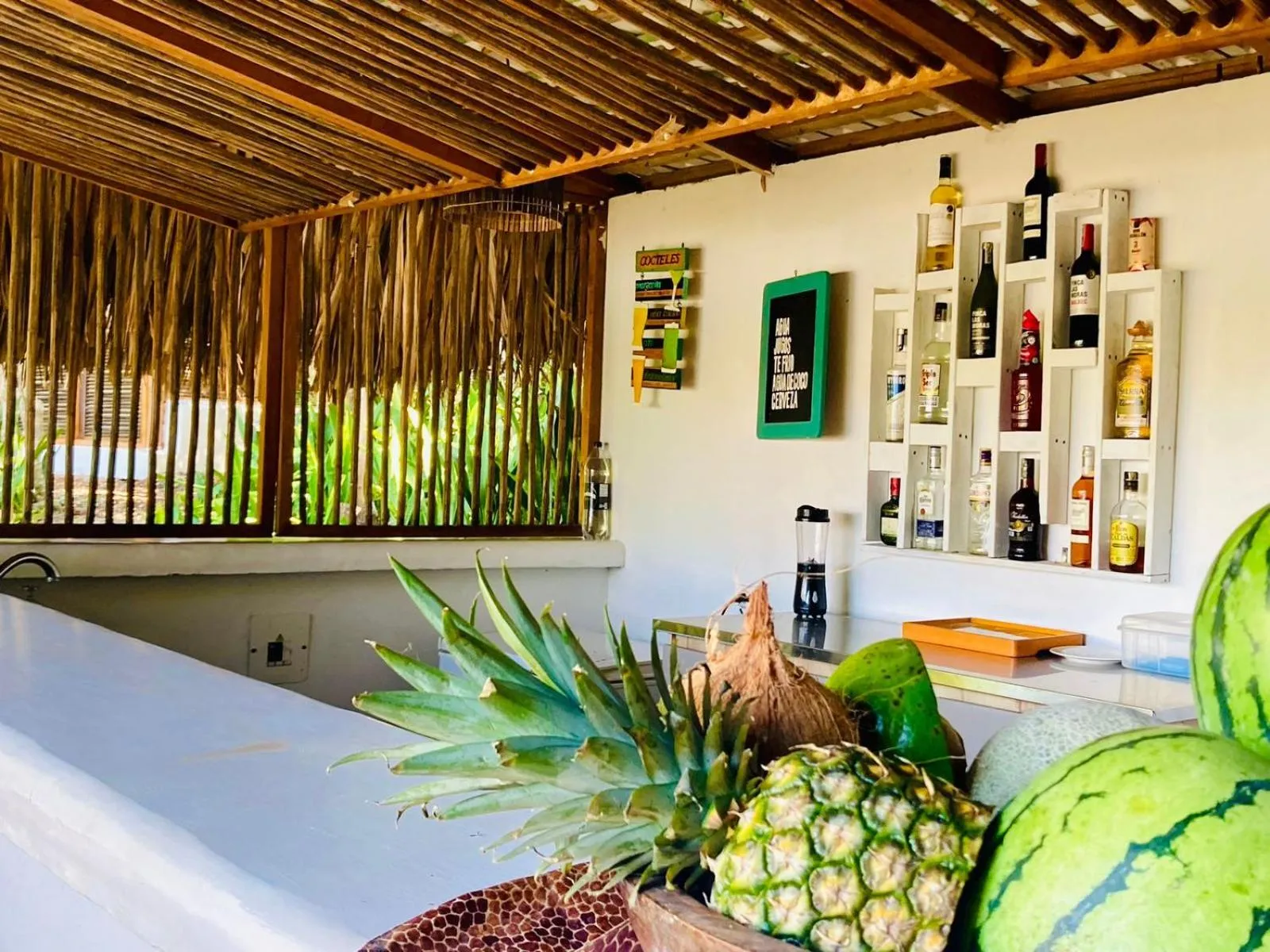 Food and drinks in Hotel Playa Scondida Barú