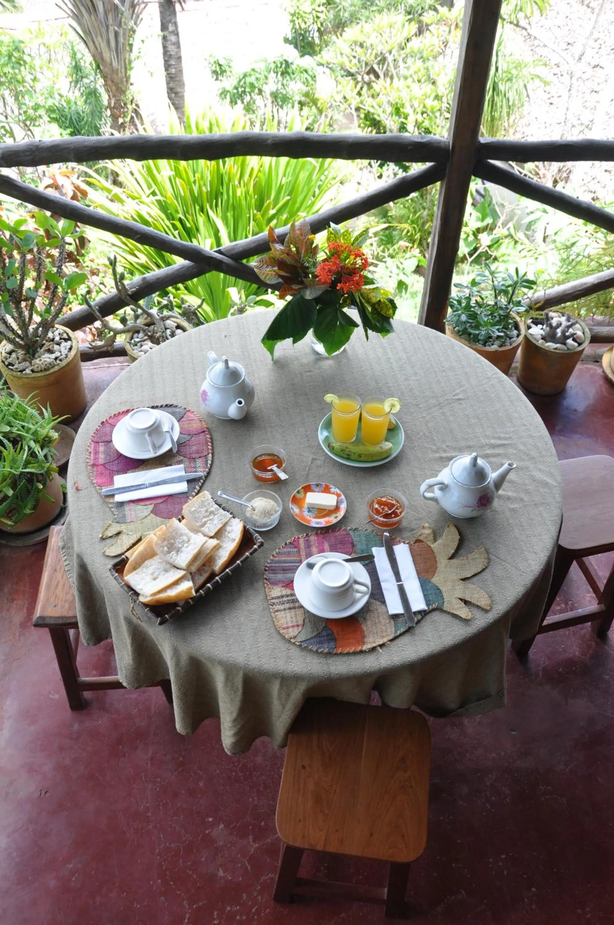 Breakfast in Coucher de Soleil