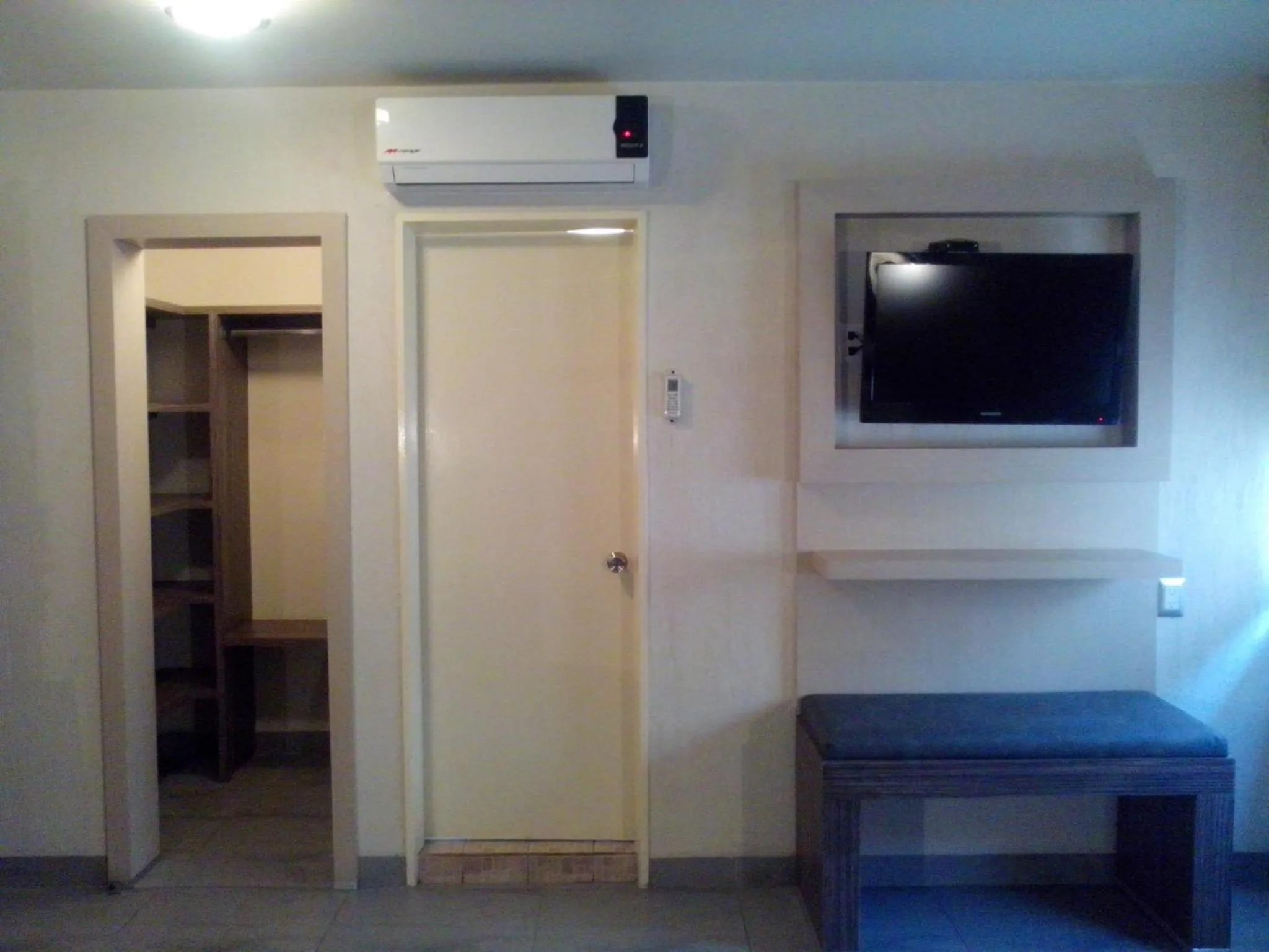 TV and multimedia in Hotel Expo Abastos