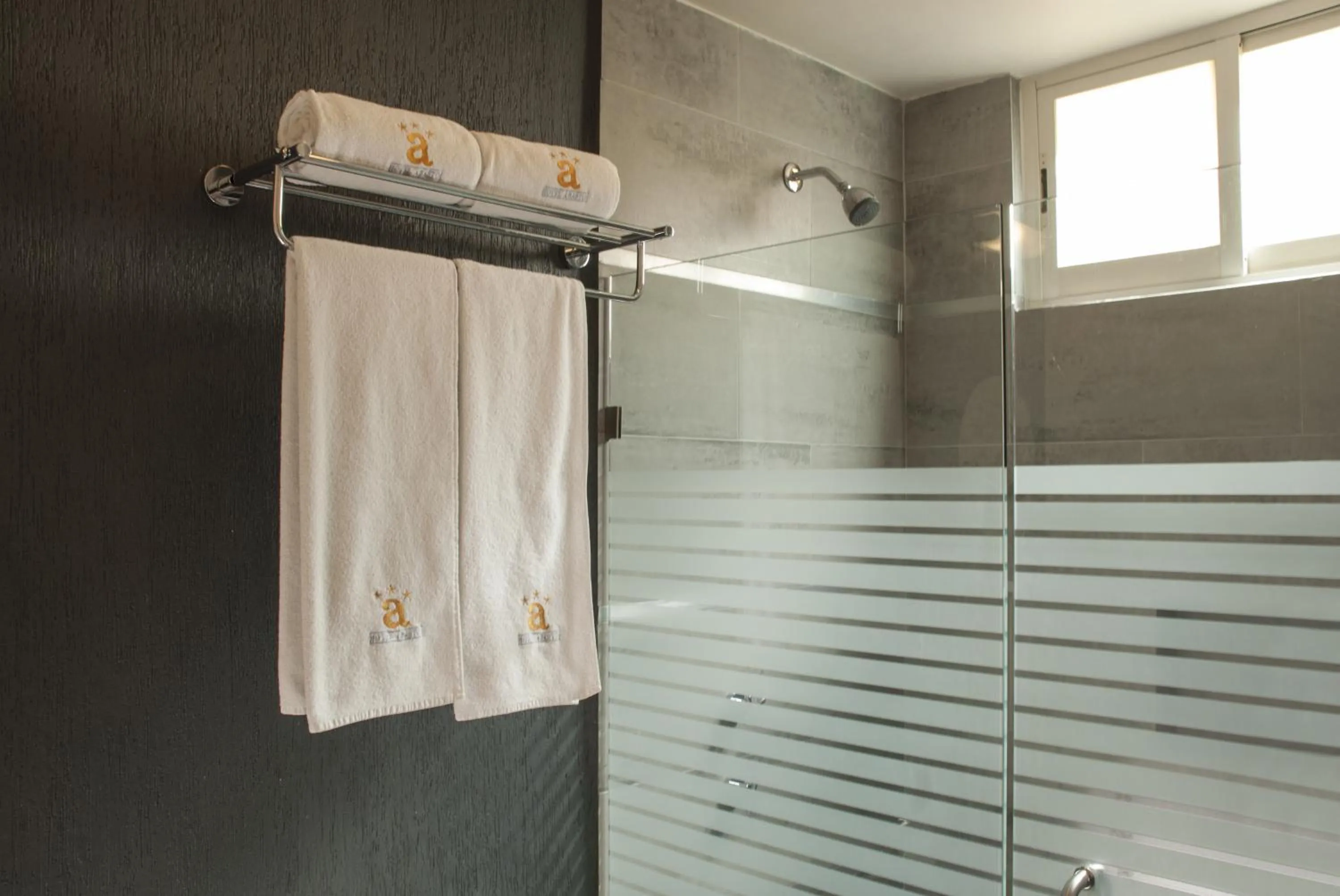 Bathroom in Hotel Expo Abastos