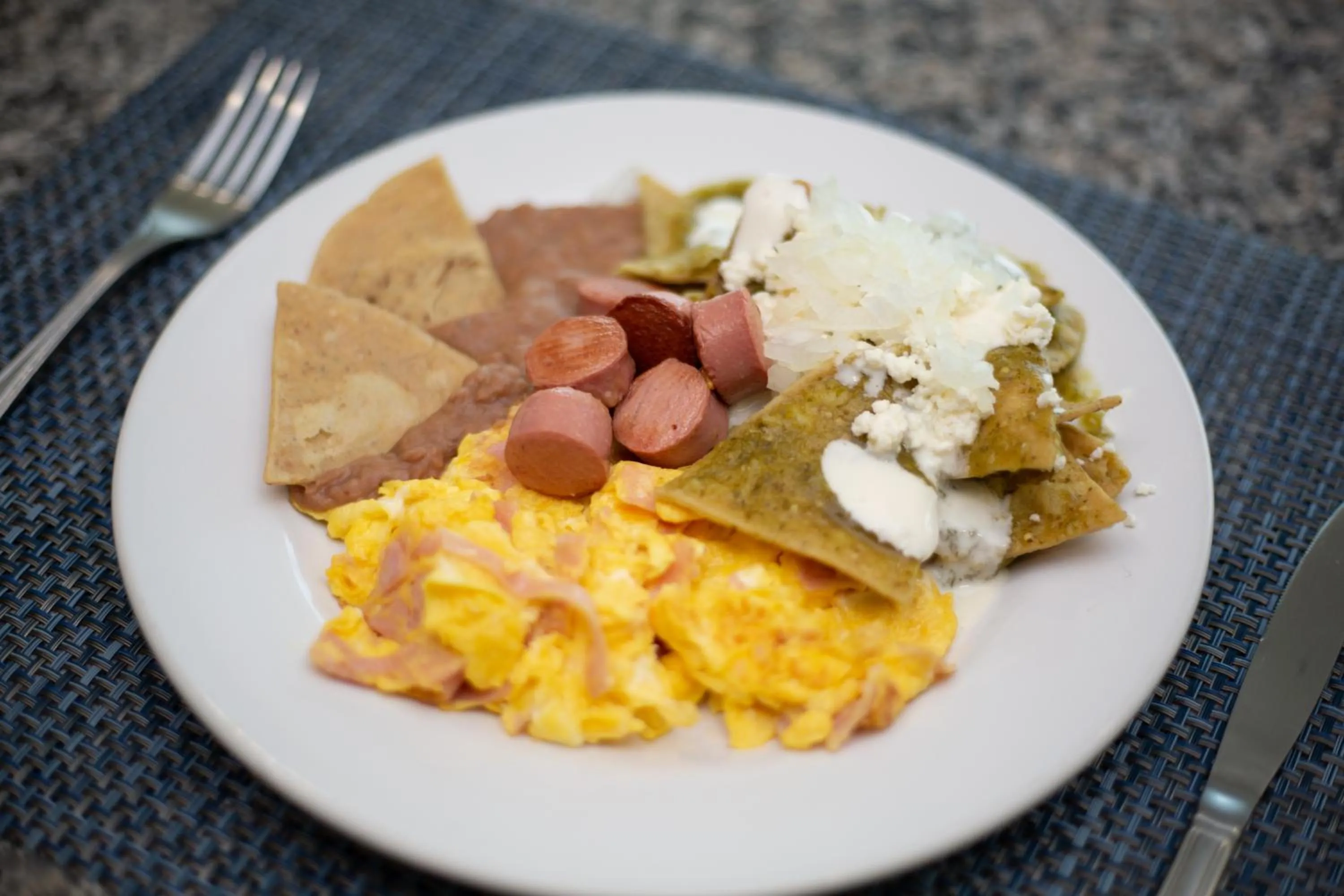 Restaurant/places to eat in Hotel Expo Abastos