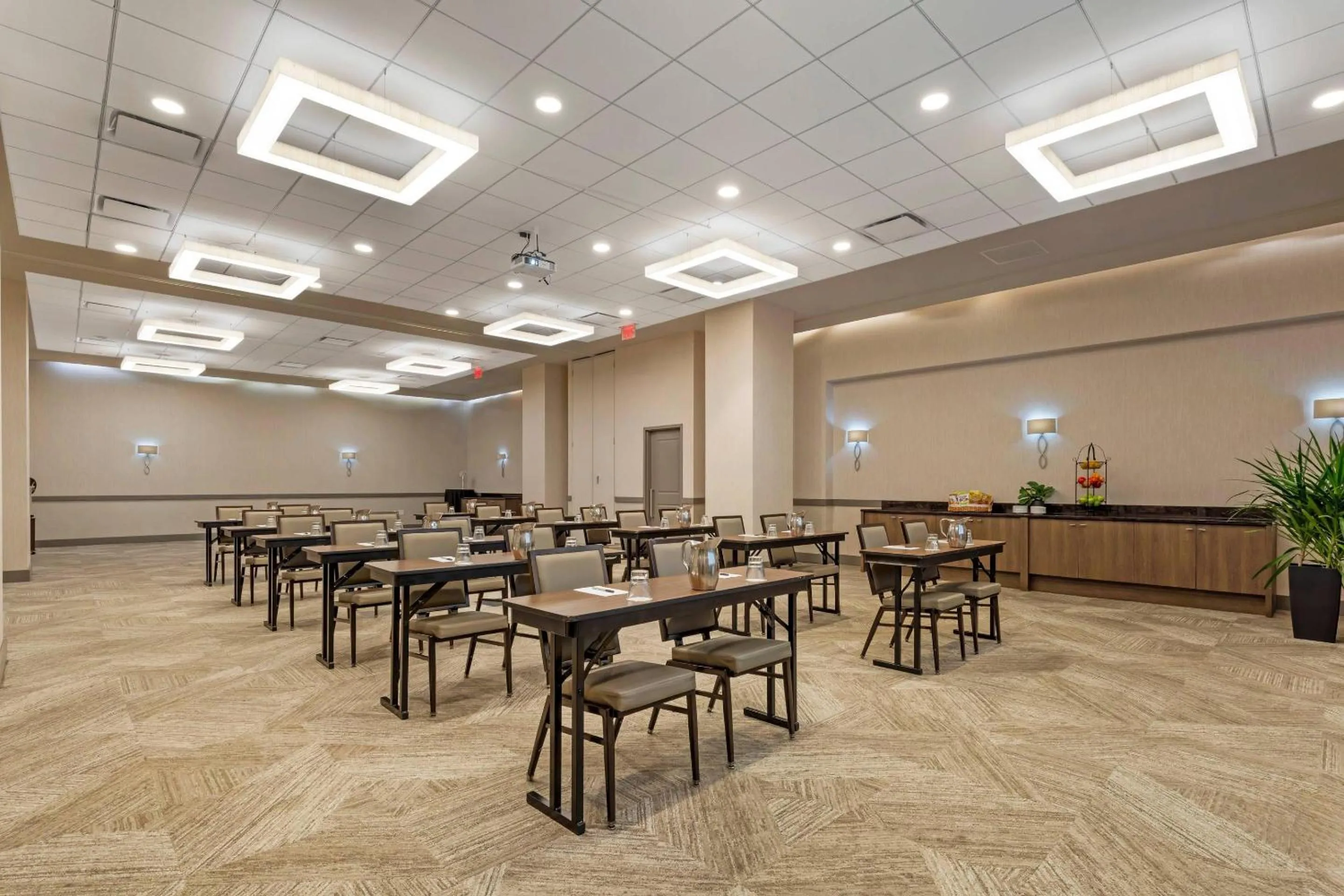 Meeting/conference room in Cambria Hotel Philadelphia Downtown - Center City