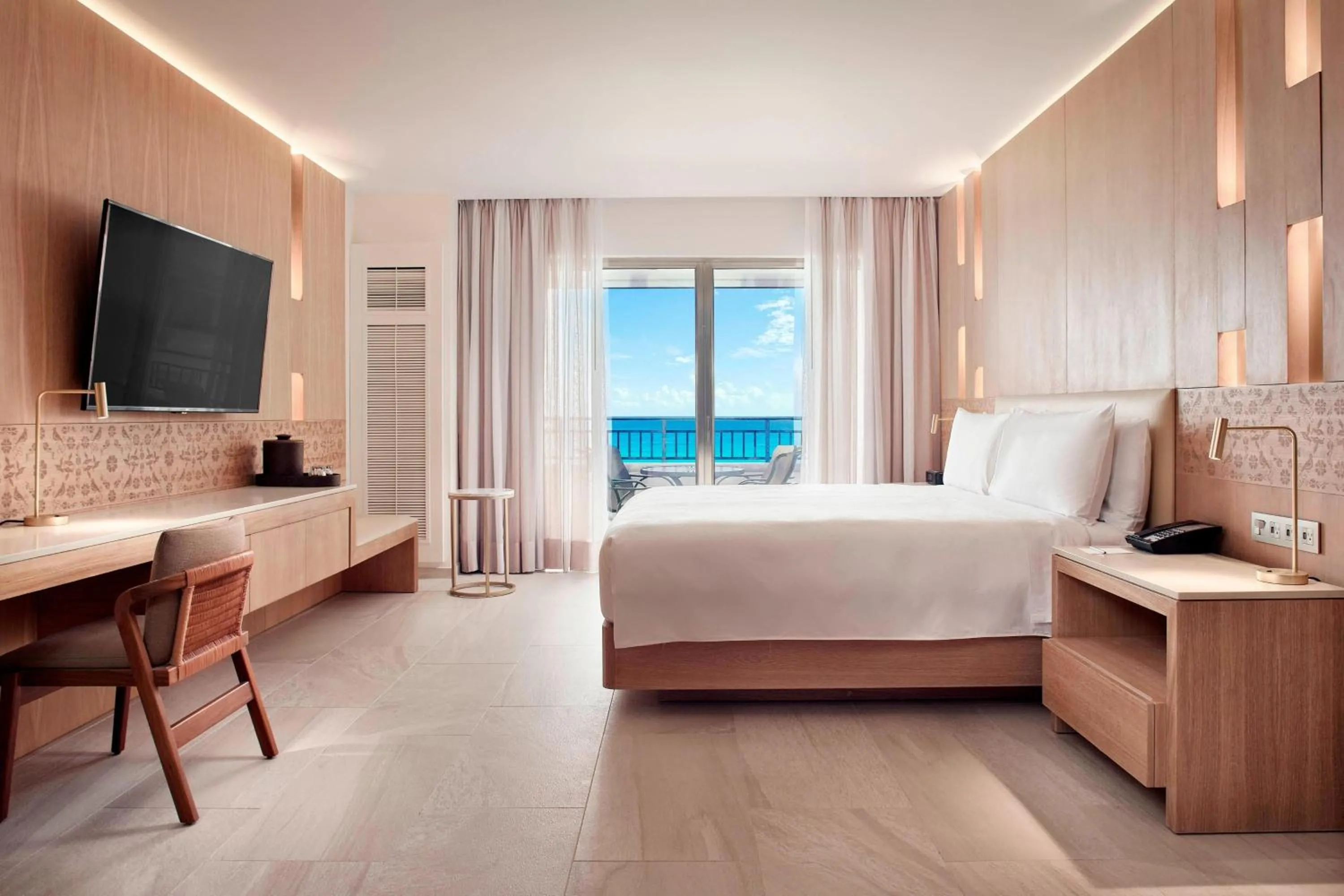 Bedroom, Bed in JW Marriott Cancun Resort & Spa