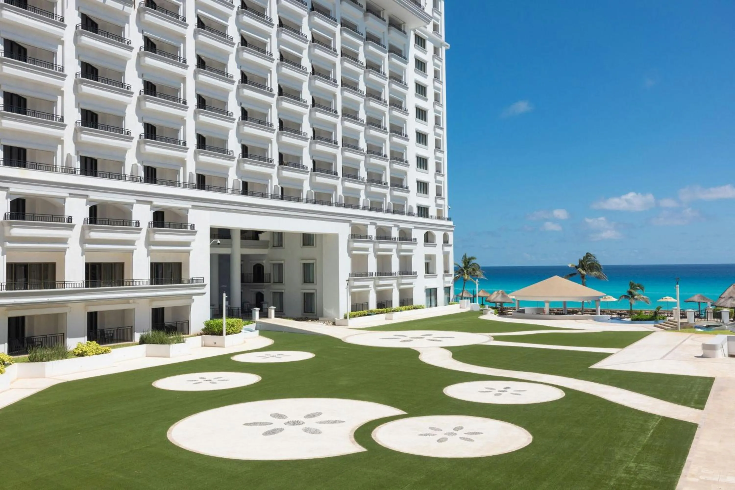 Beach in JW Marriott Cancun Resort & Spa
