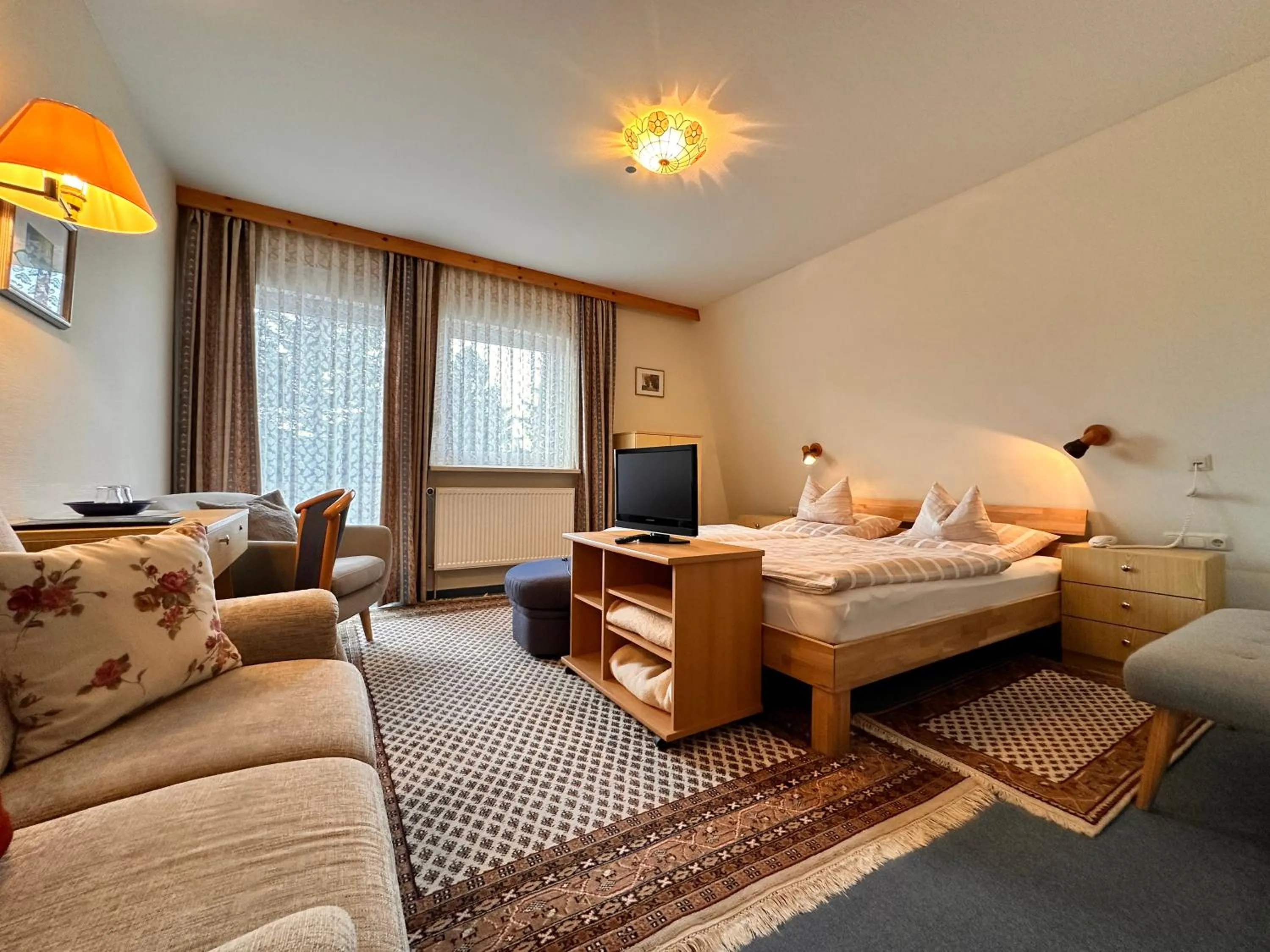 Bed in Pension zum Löwen, Parkplatz, Wlan, Zentral