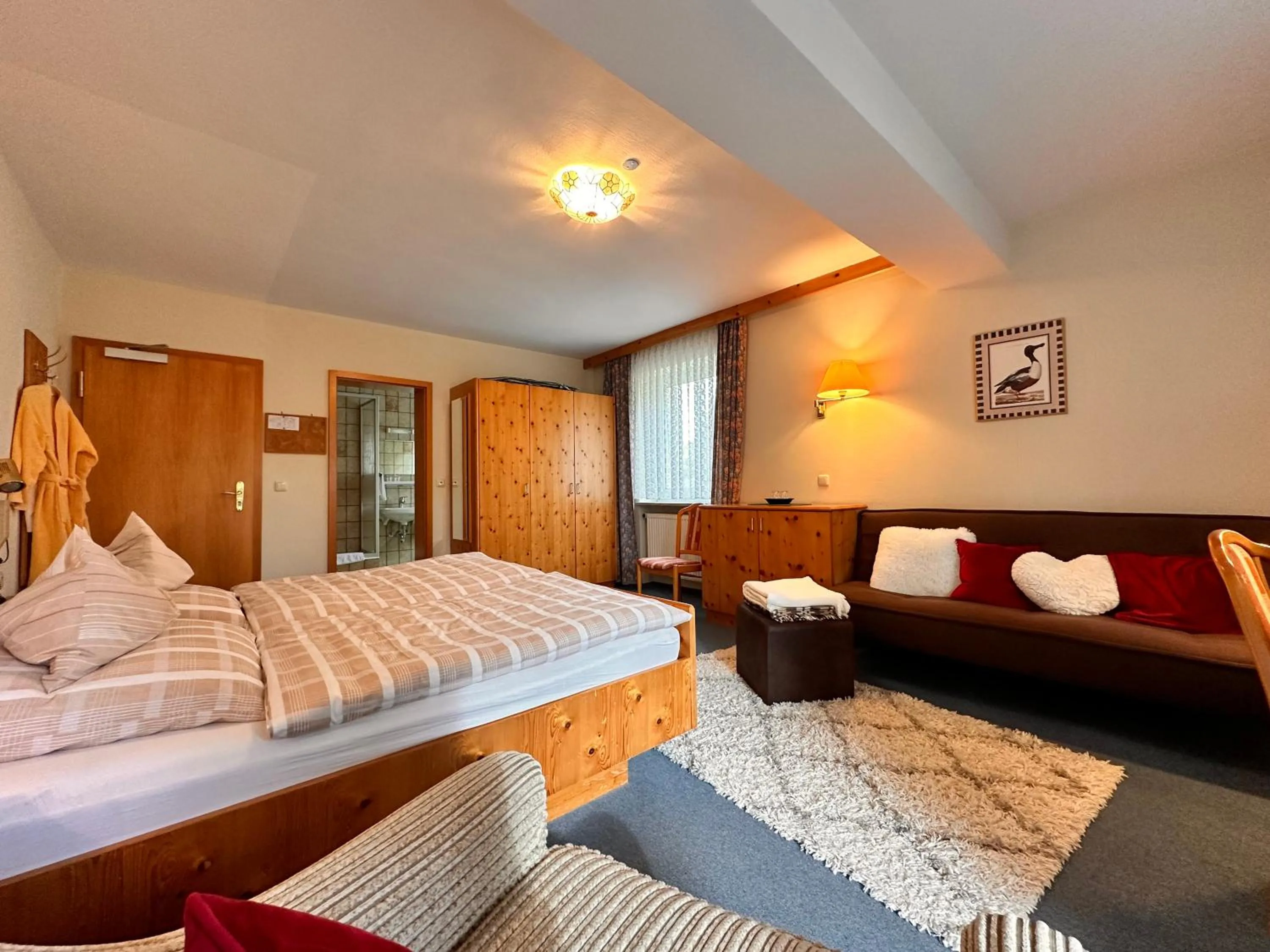 Bed in Pension zum Löwen, Parkplatz, Wlan, Zentral