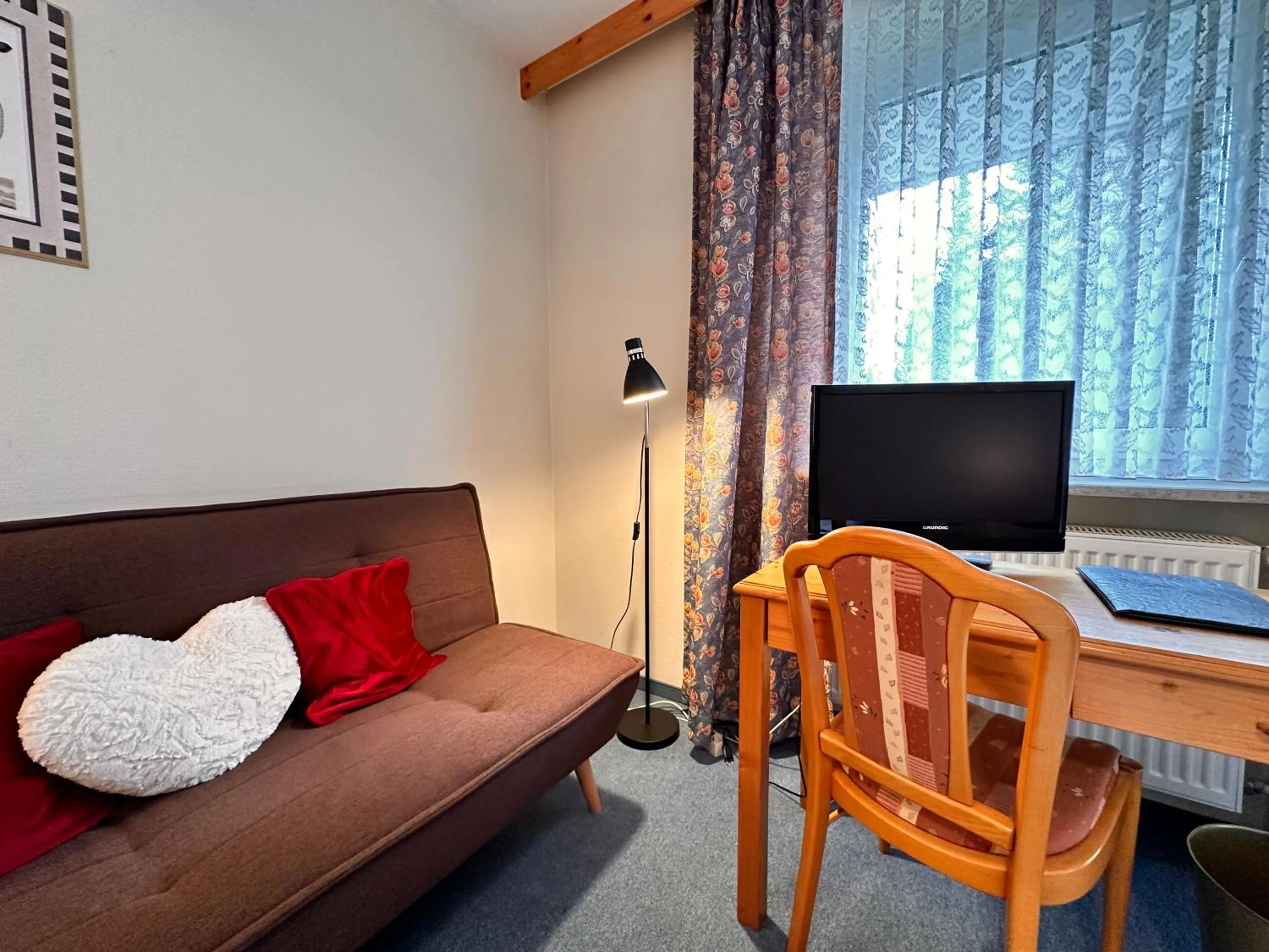 Seating area in Pension zum Löwen, Parkplatz, Wlan, Zentral