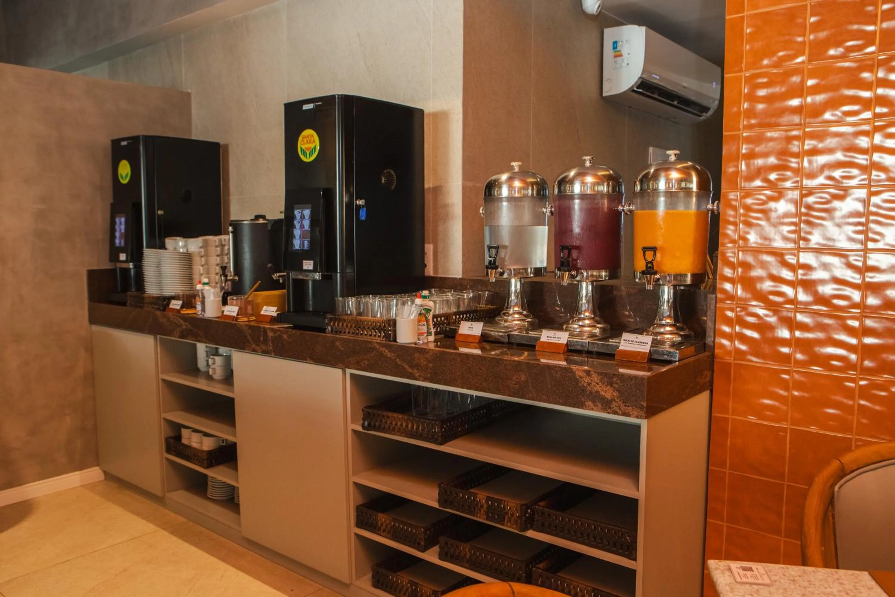 Restaurant/places to eat in Maceió Atlantic Suites