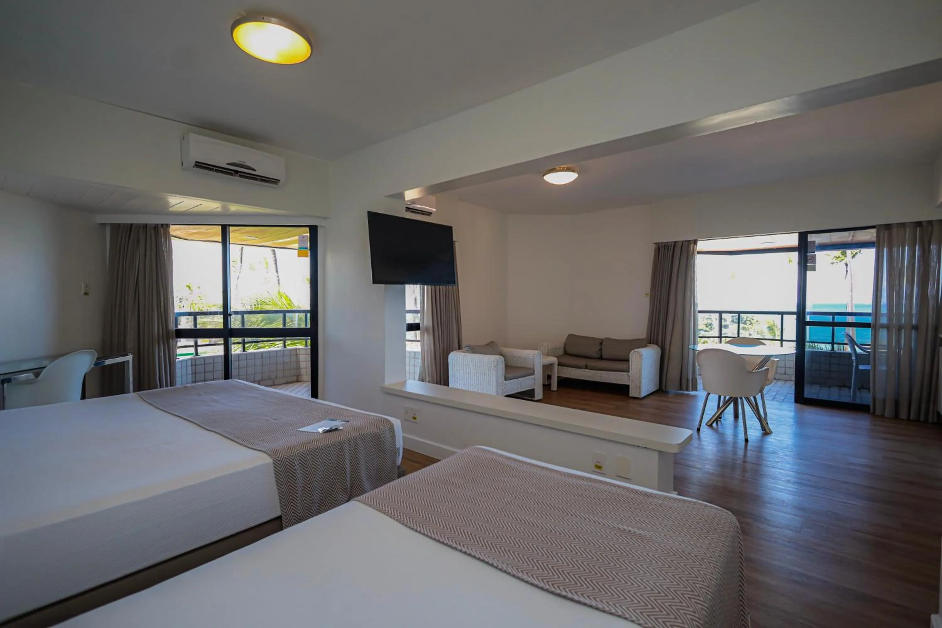 Photo of the whole room, Bed in Maceió Atlantic Suites