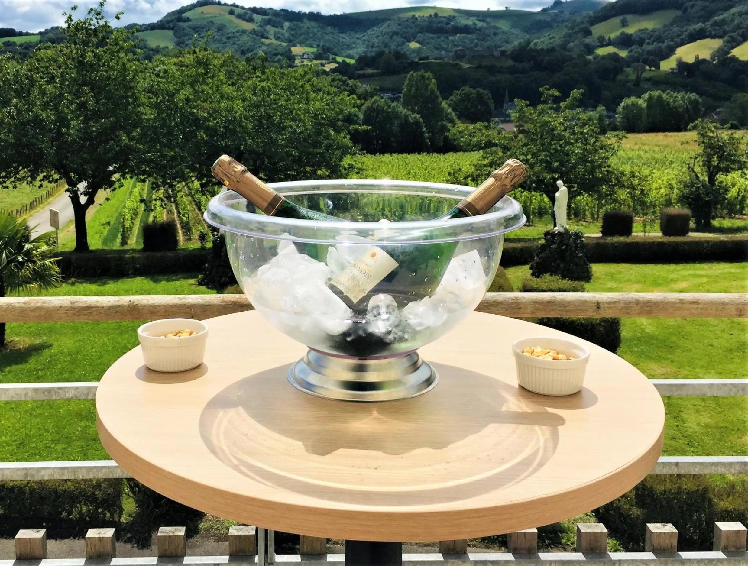 Restaurant/places to eat in Domaine Agerria