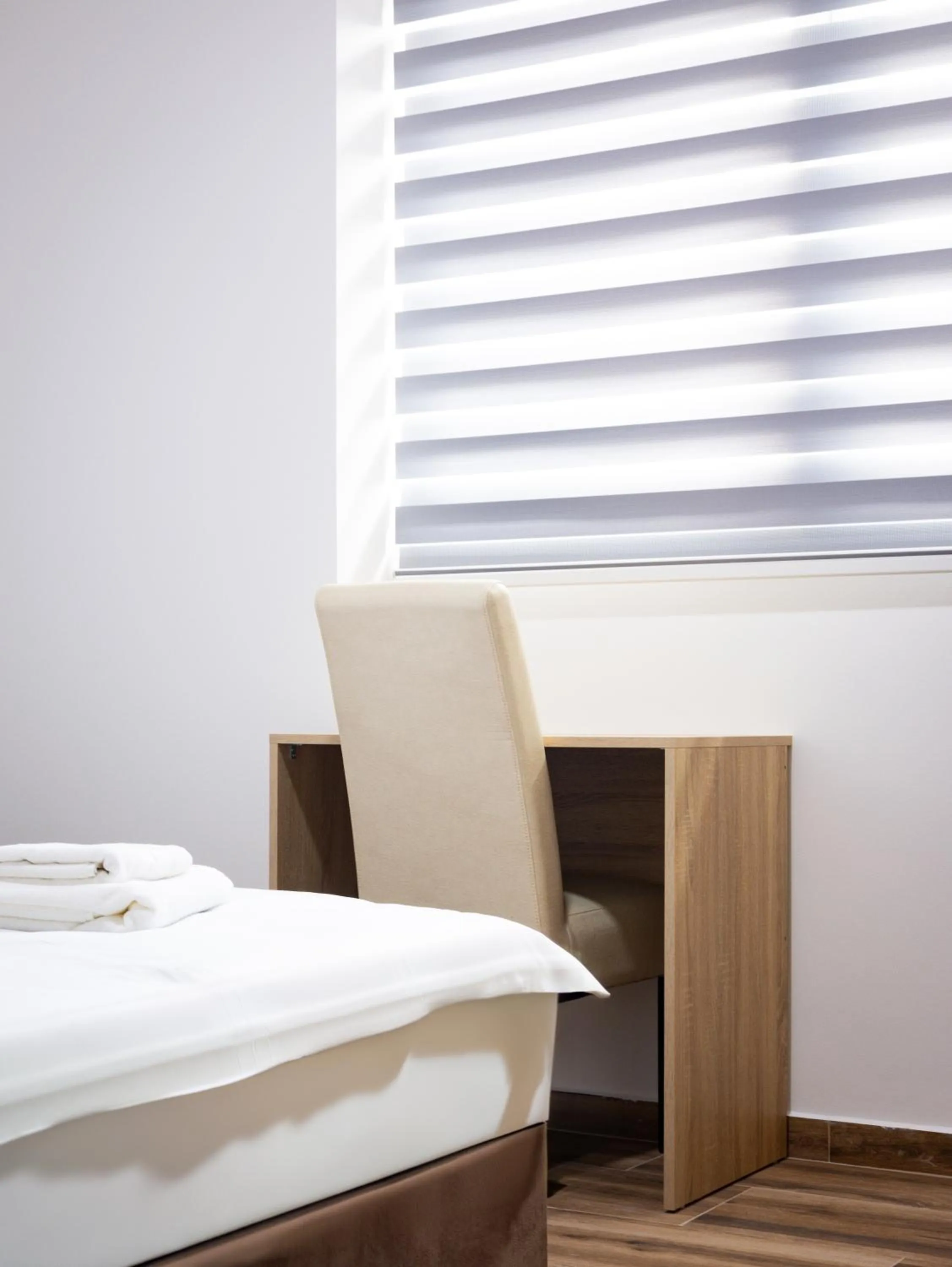 Bed in Restoran & Motel Manjež