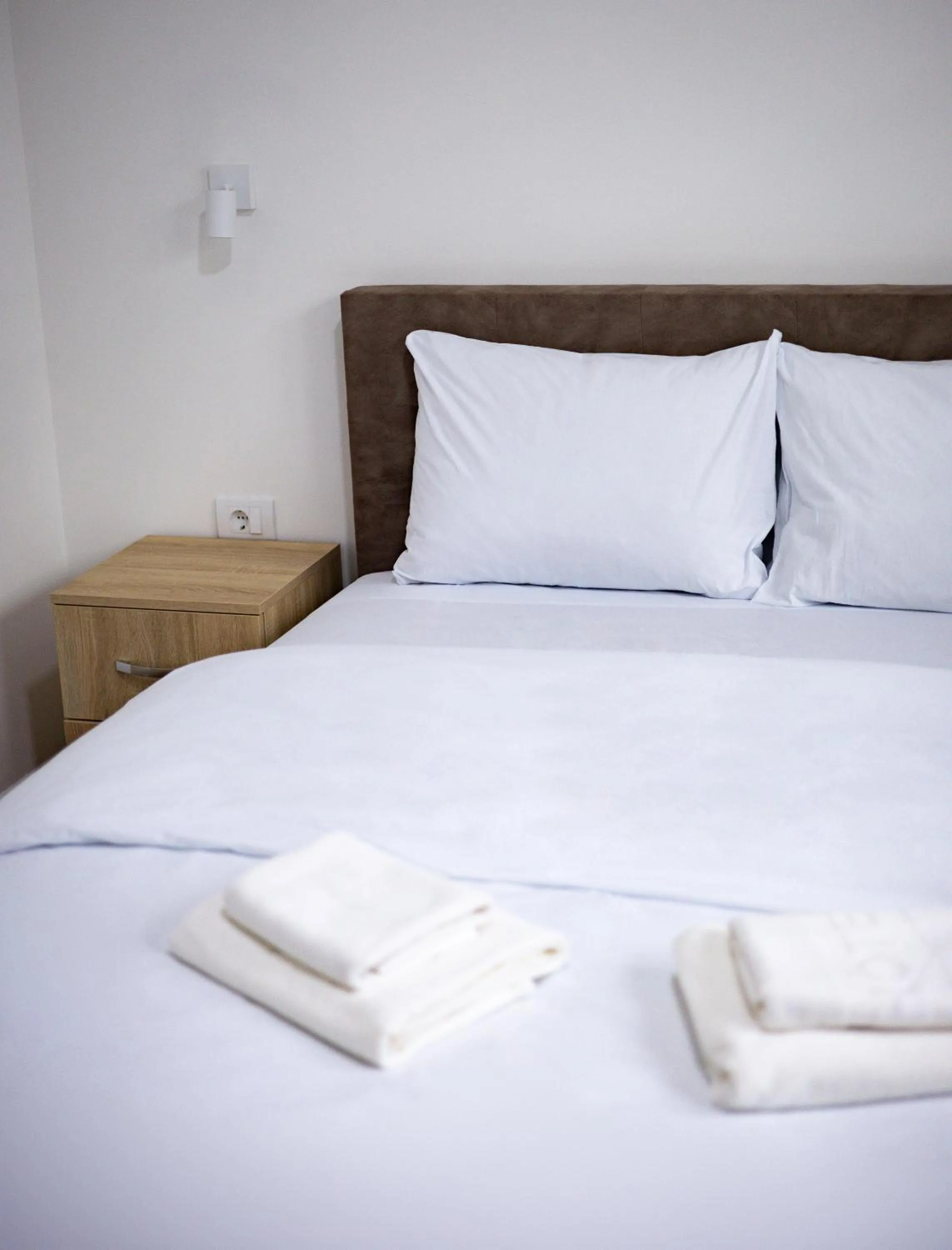 Bed in Restoran & Motel Manjež