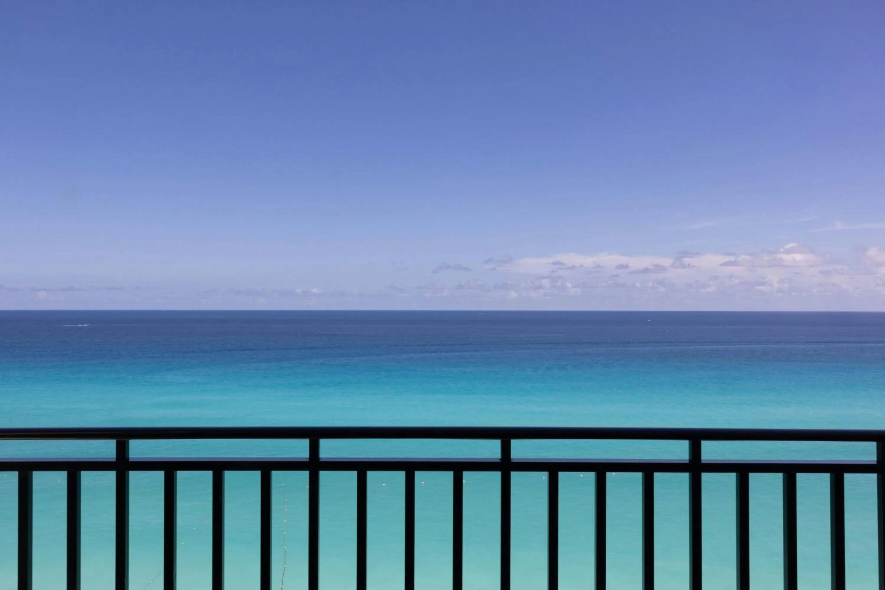 Photo of the whole room in Marriott Cancun, An All-Inclusive Resort