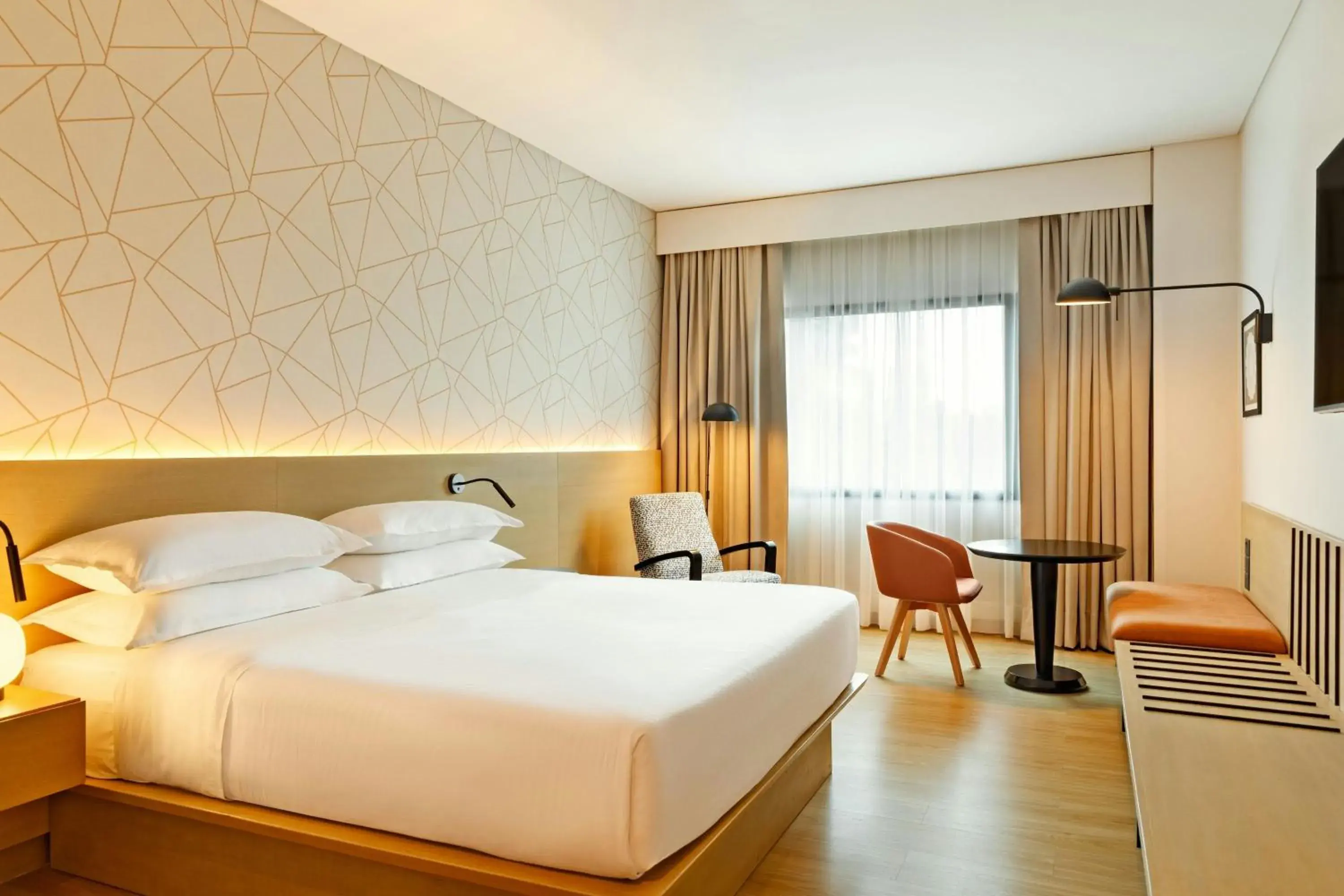 Classic, Guest room, 1 King, City view in Sheraton Asuncion Hotel Classic, Guest room, 1 King, City view in Sheraton Asuncion Hotel