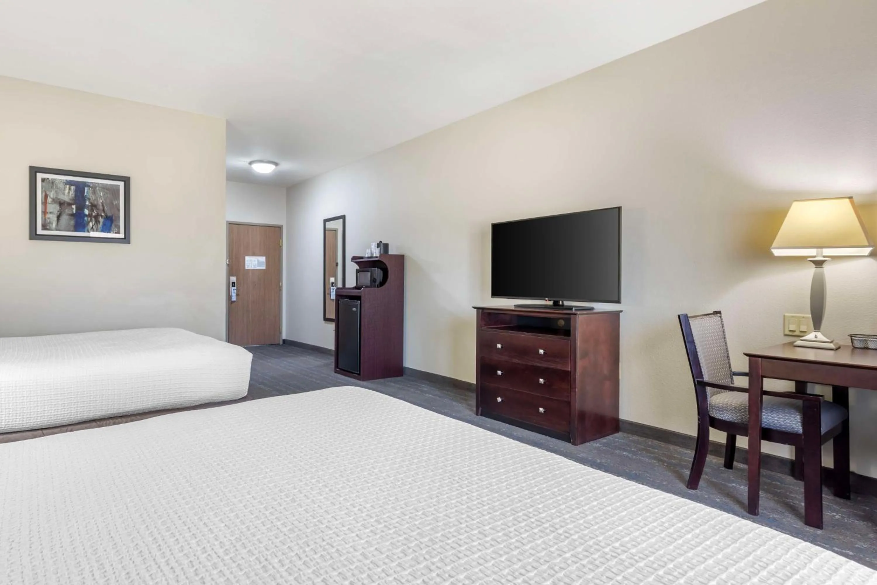 Bedroom, Bed in Best Western Plus Mansfield Inn & Suites