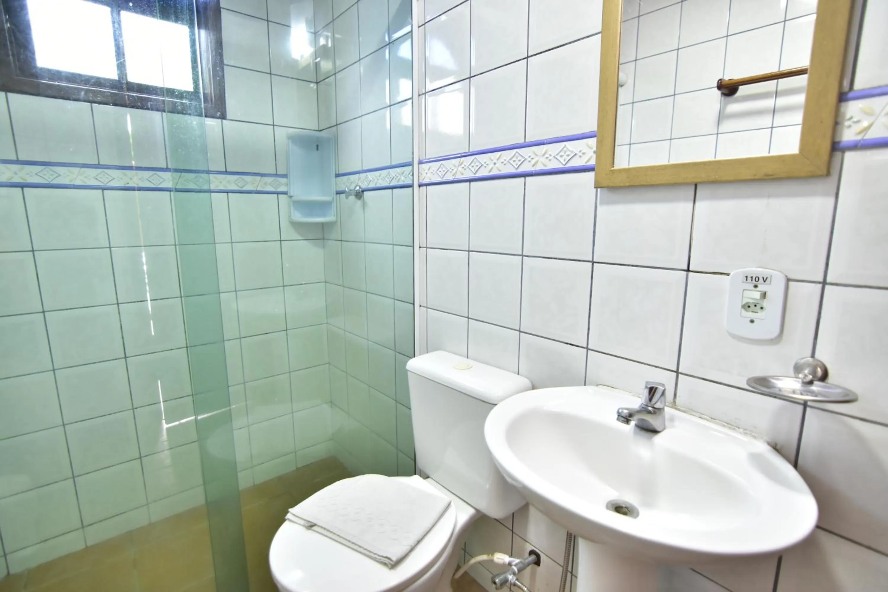 Shower in Pousada Tanto Mar