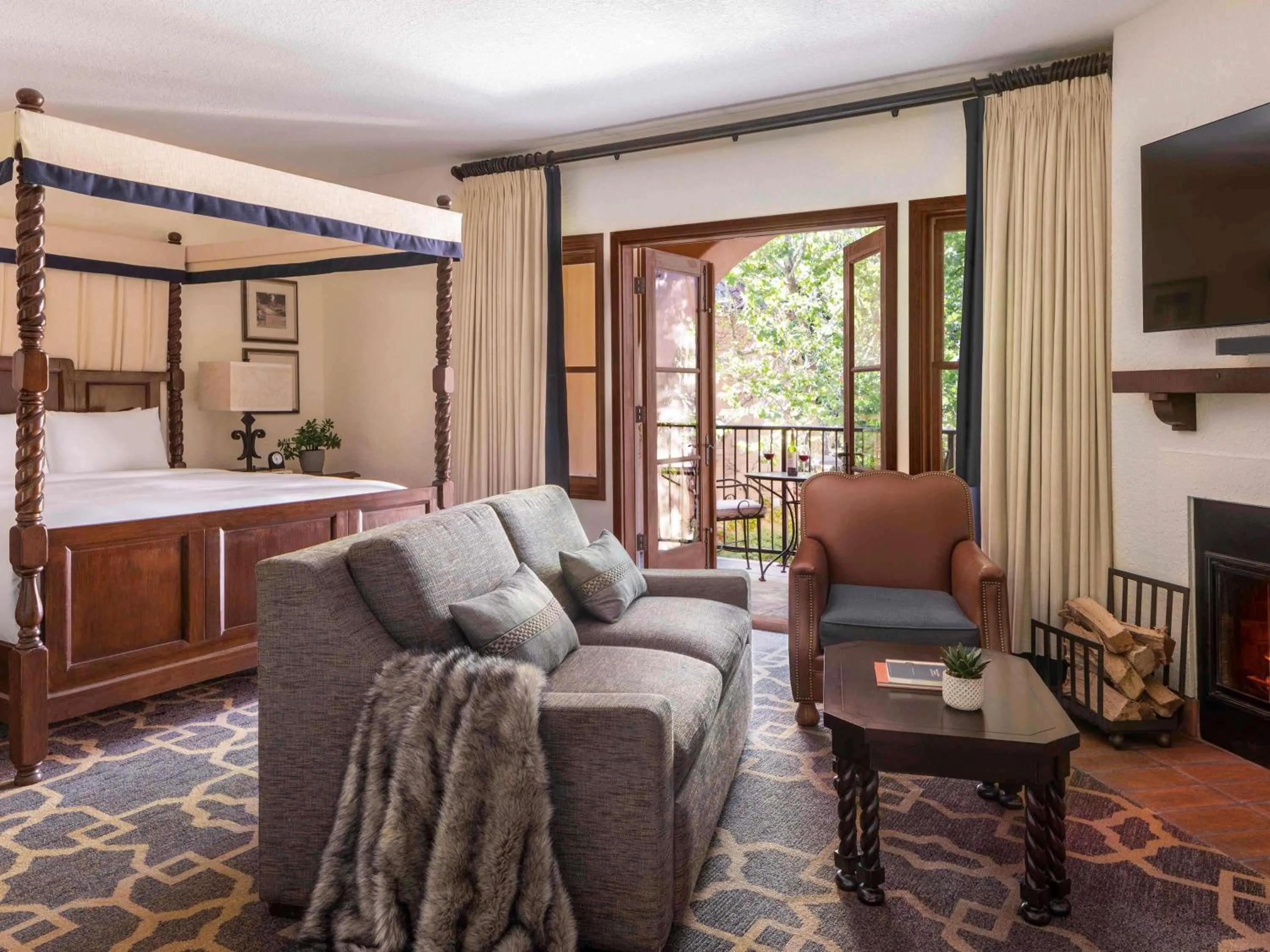 Bedroom in Fairmont Sonoma Mission Inn & Spa