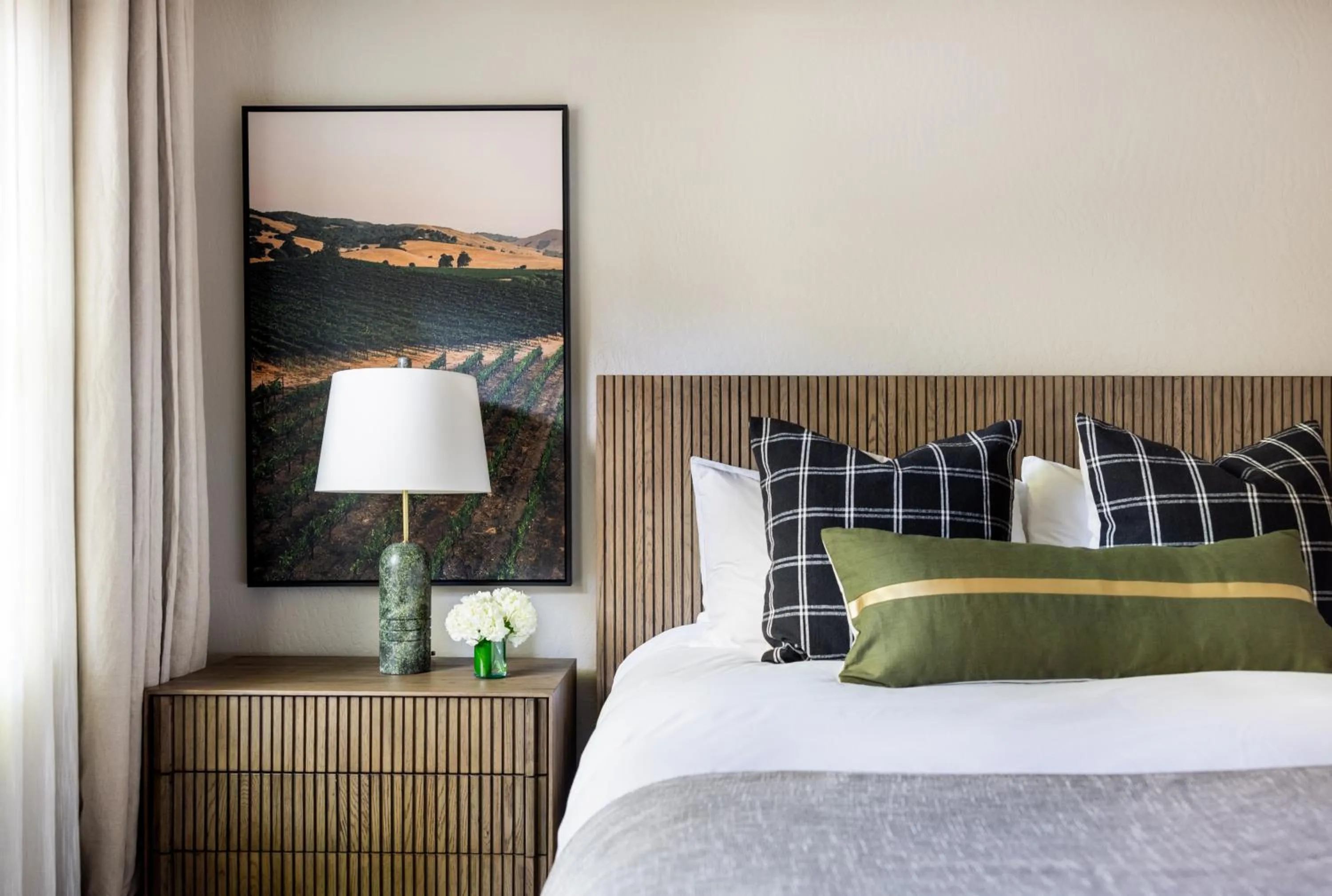 Bed in Fairmont Sonoma Mission Inn & Spa