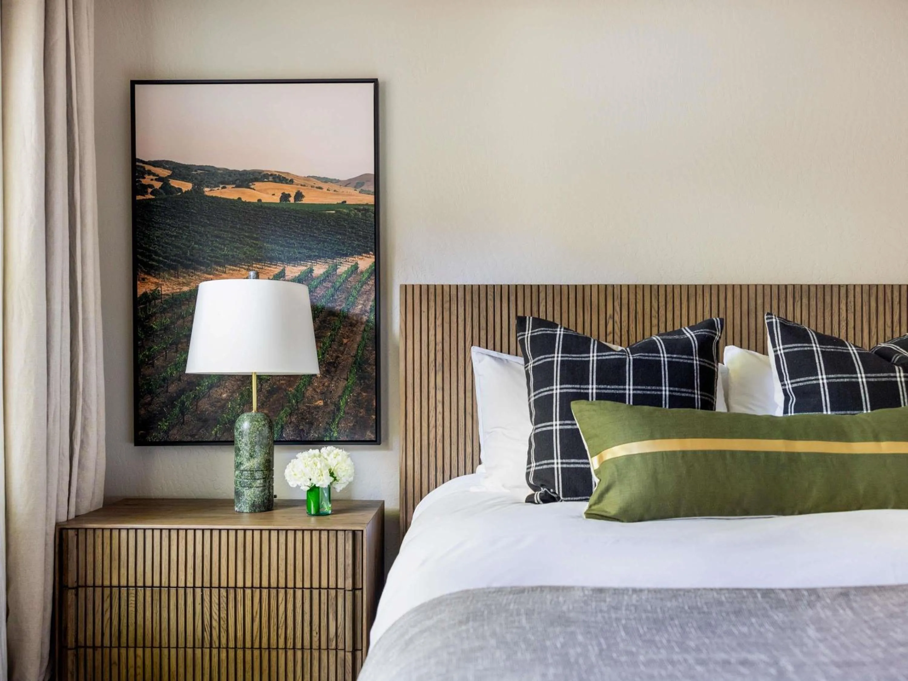 Bedroom, Bed in Fairmont Sonoma Mission Inn & Spa