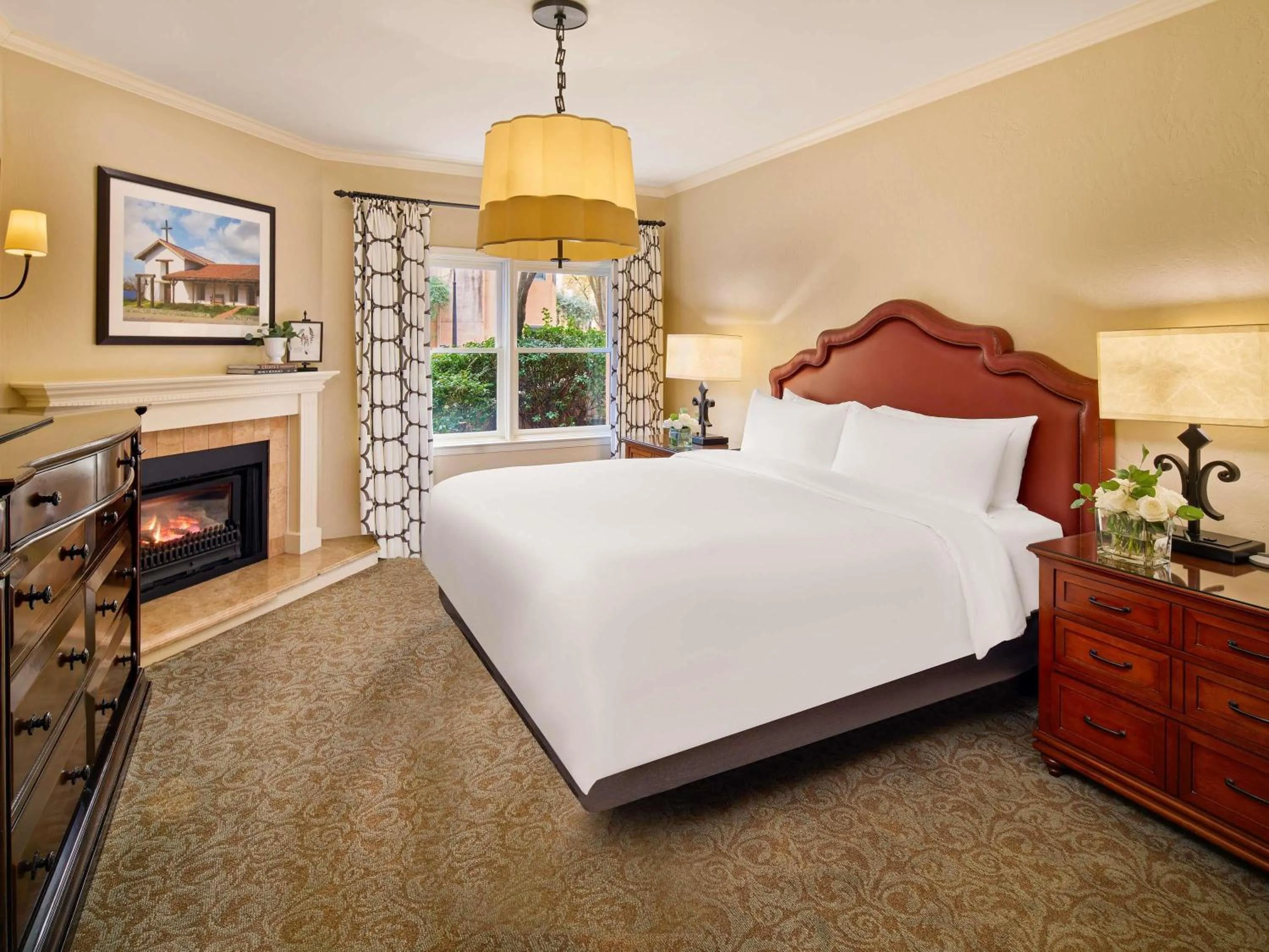 Photo of the whole room, Bed in Fairmont Sonoma Mission Inn & Spa