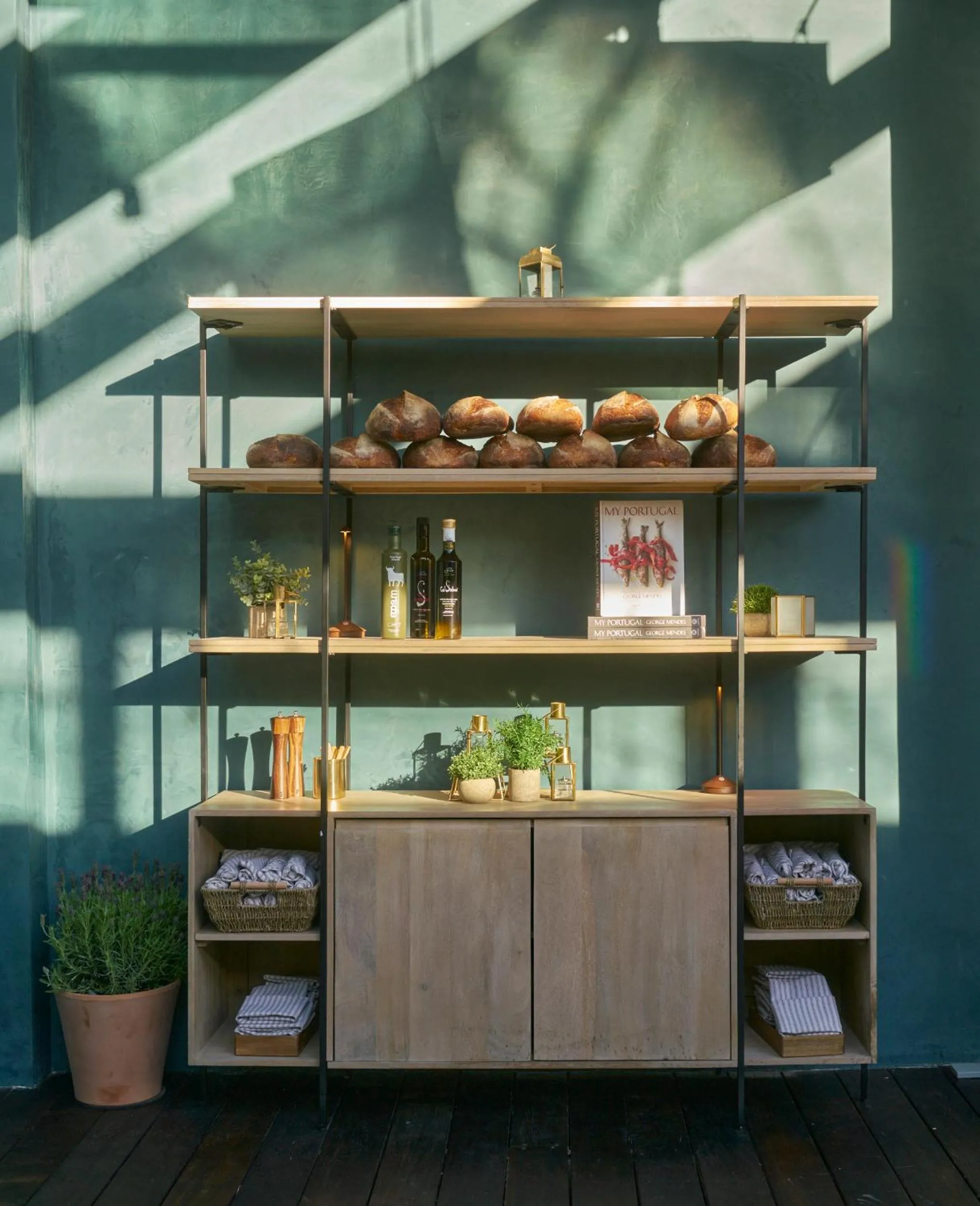 Restaurant/places to eat in ModernHaus SoHo