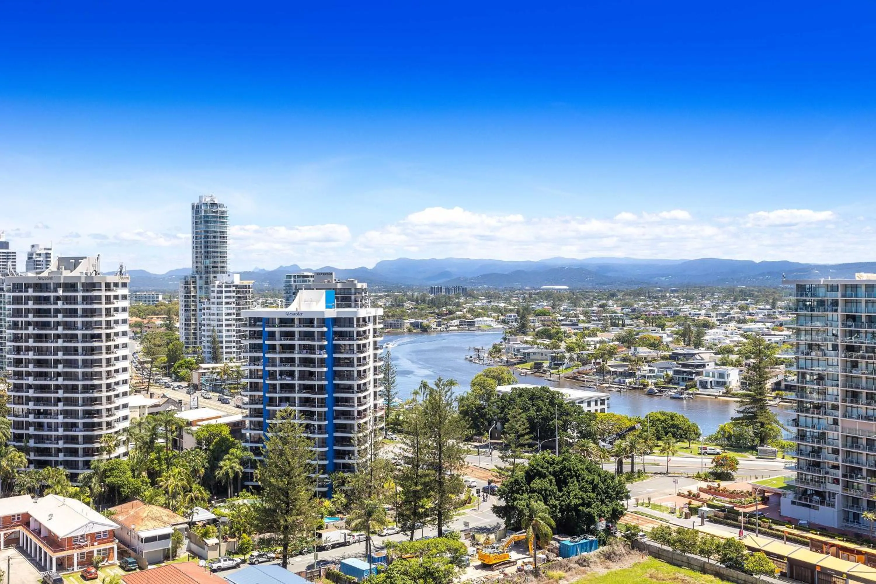 Property building in Baronnet Apartments