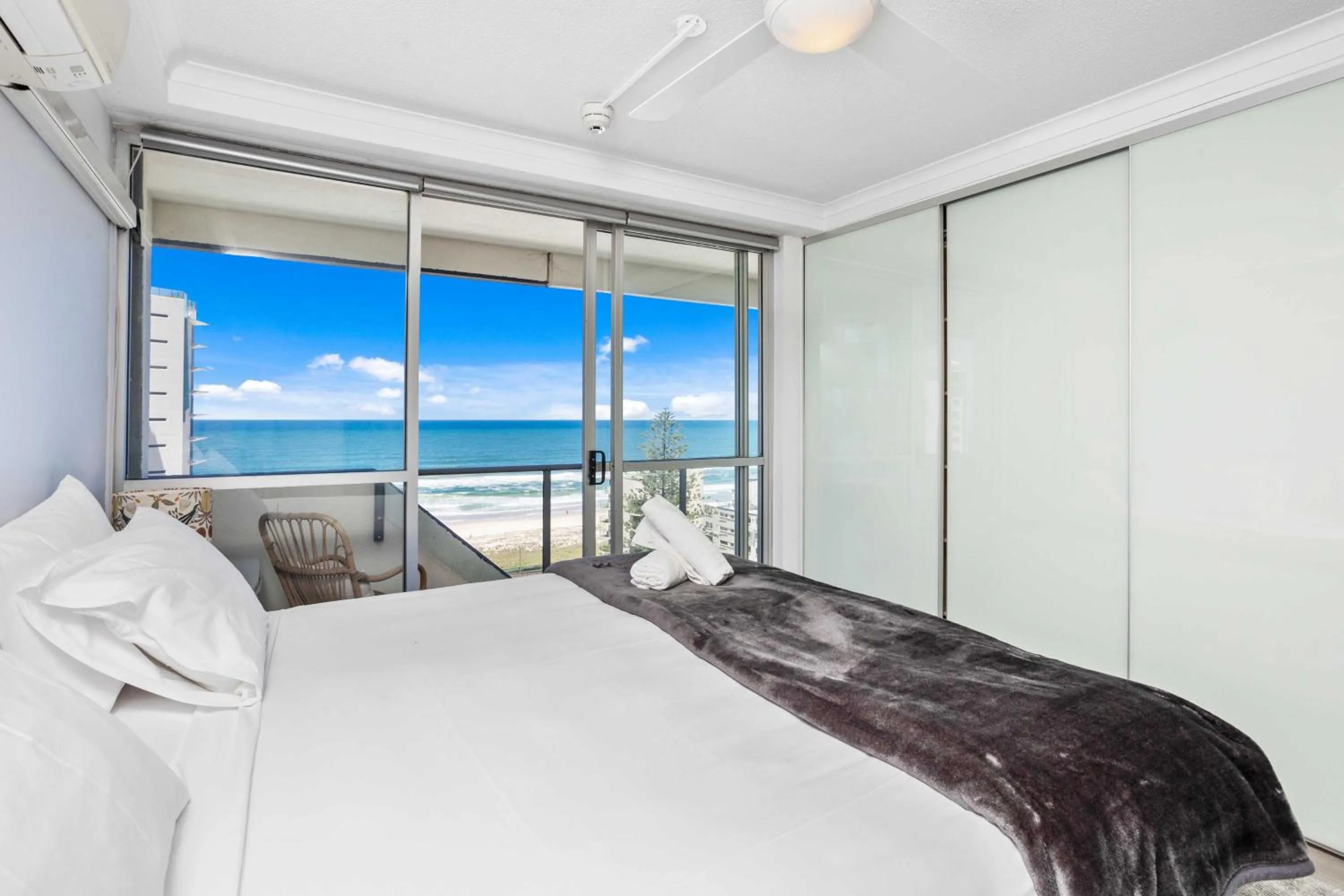 Bed in Baronnet Apartments