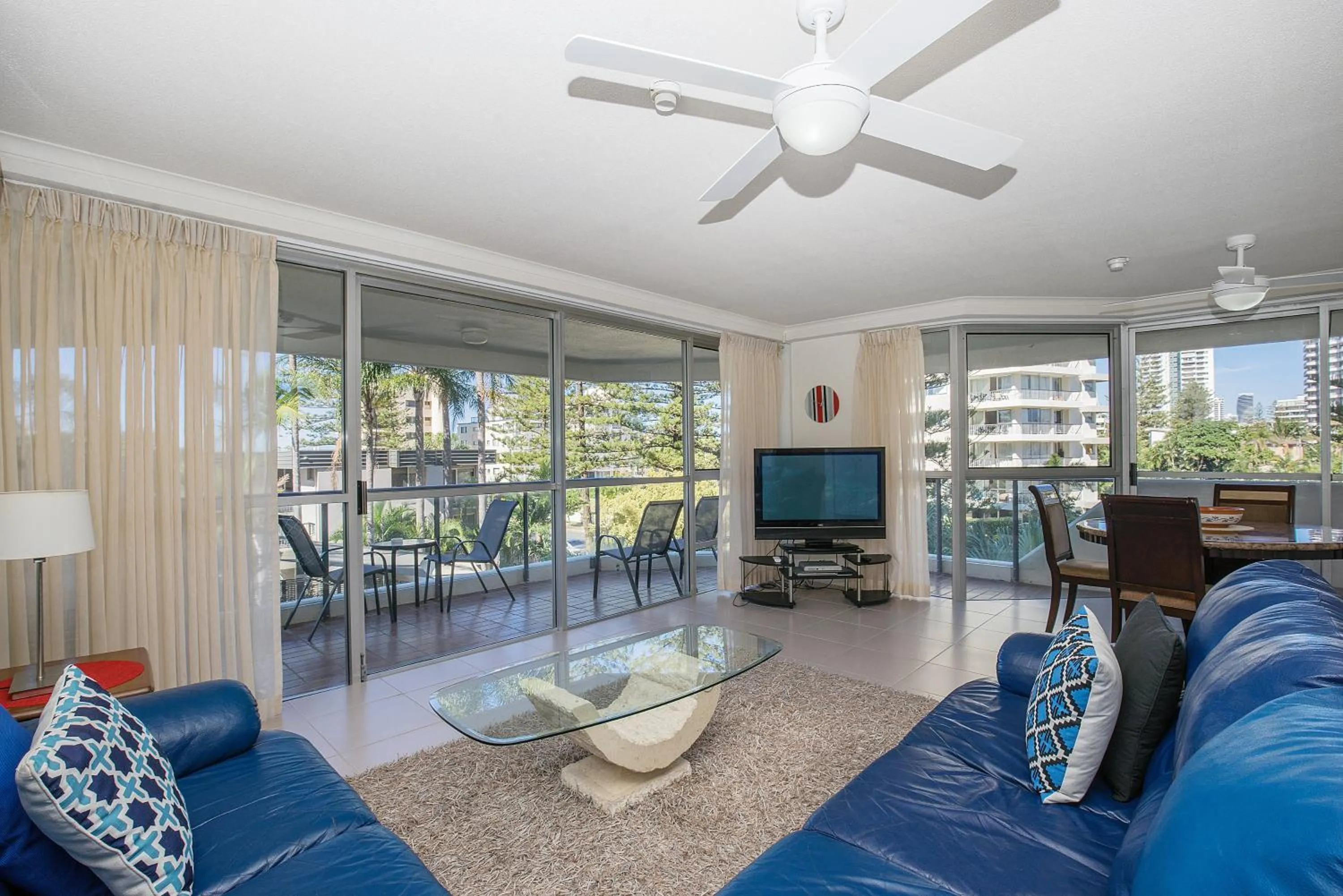 Living room in Baronnet Apartments
