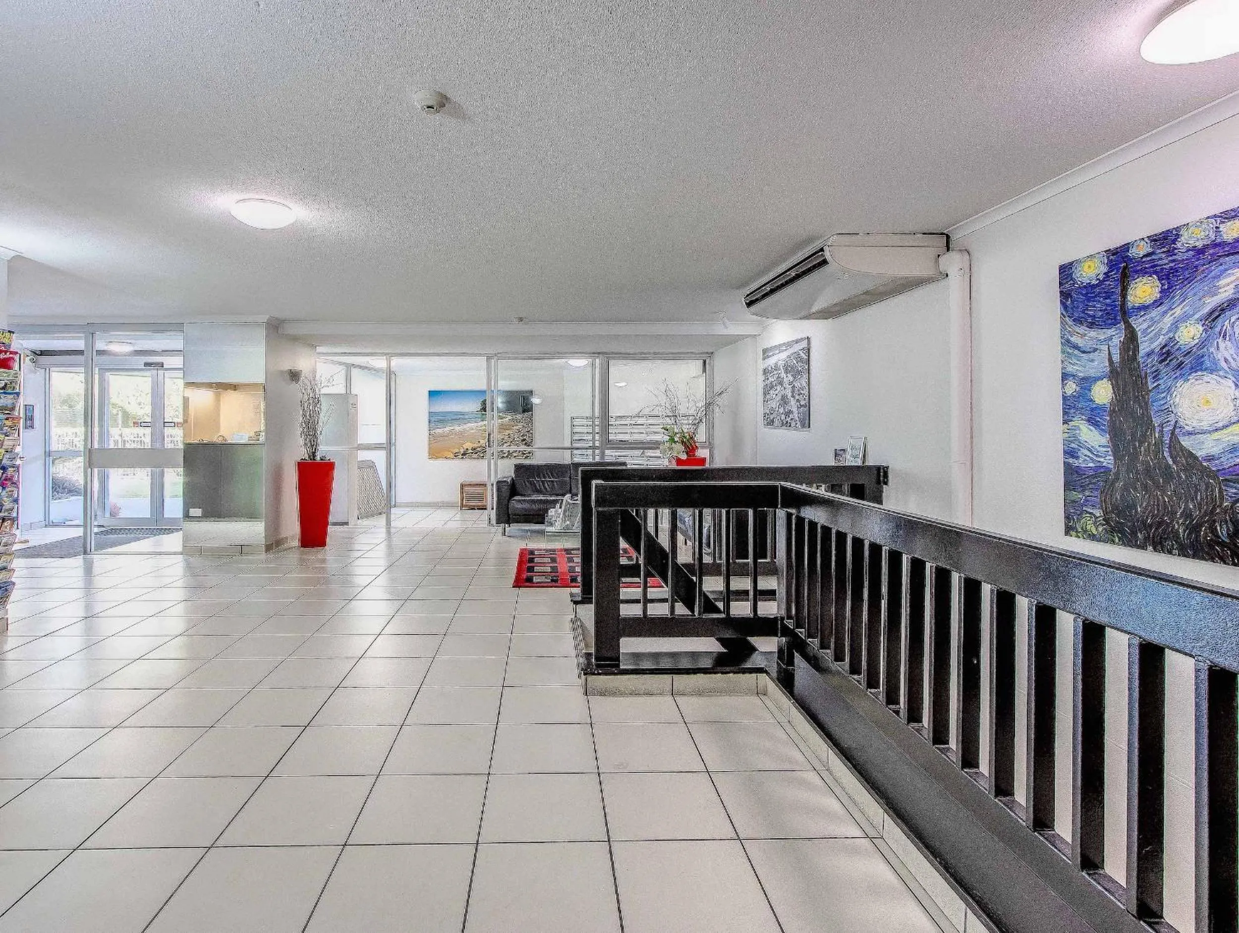 Lobby or reception in Baronnet Apartments