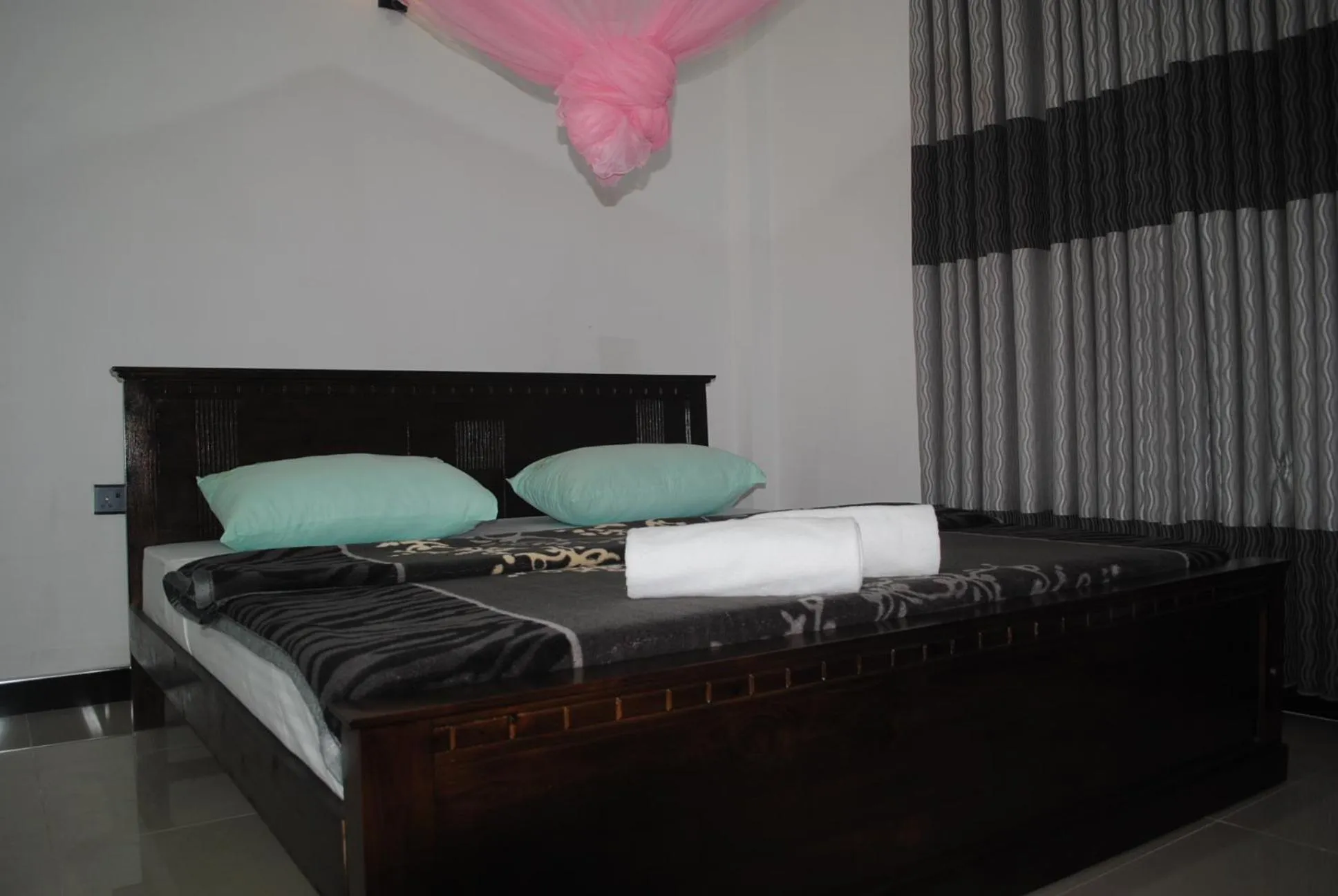 Bed in Mountain Villa Adam's Peak