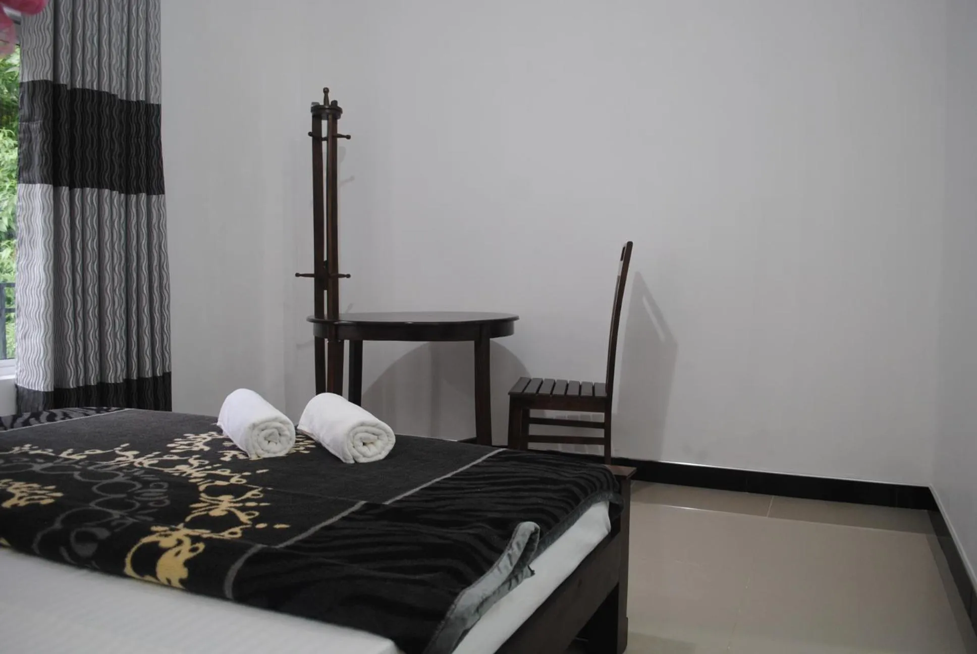 Bed in Mountain Villa Adam's Peak