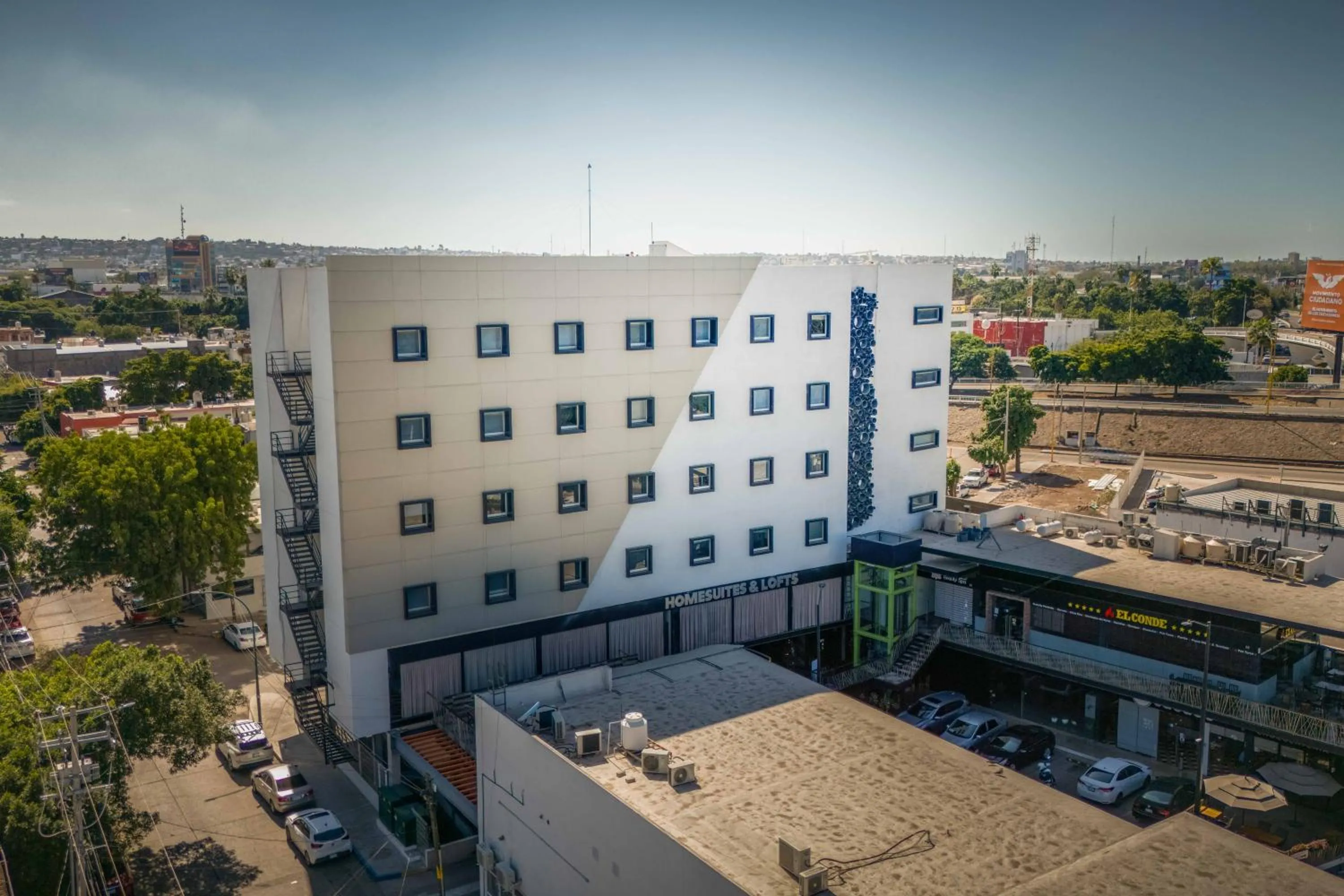 Property building in Homesuites Malecon