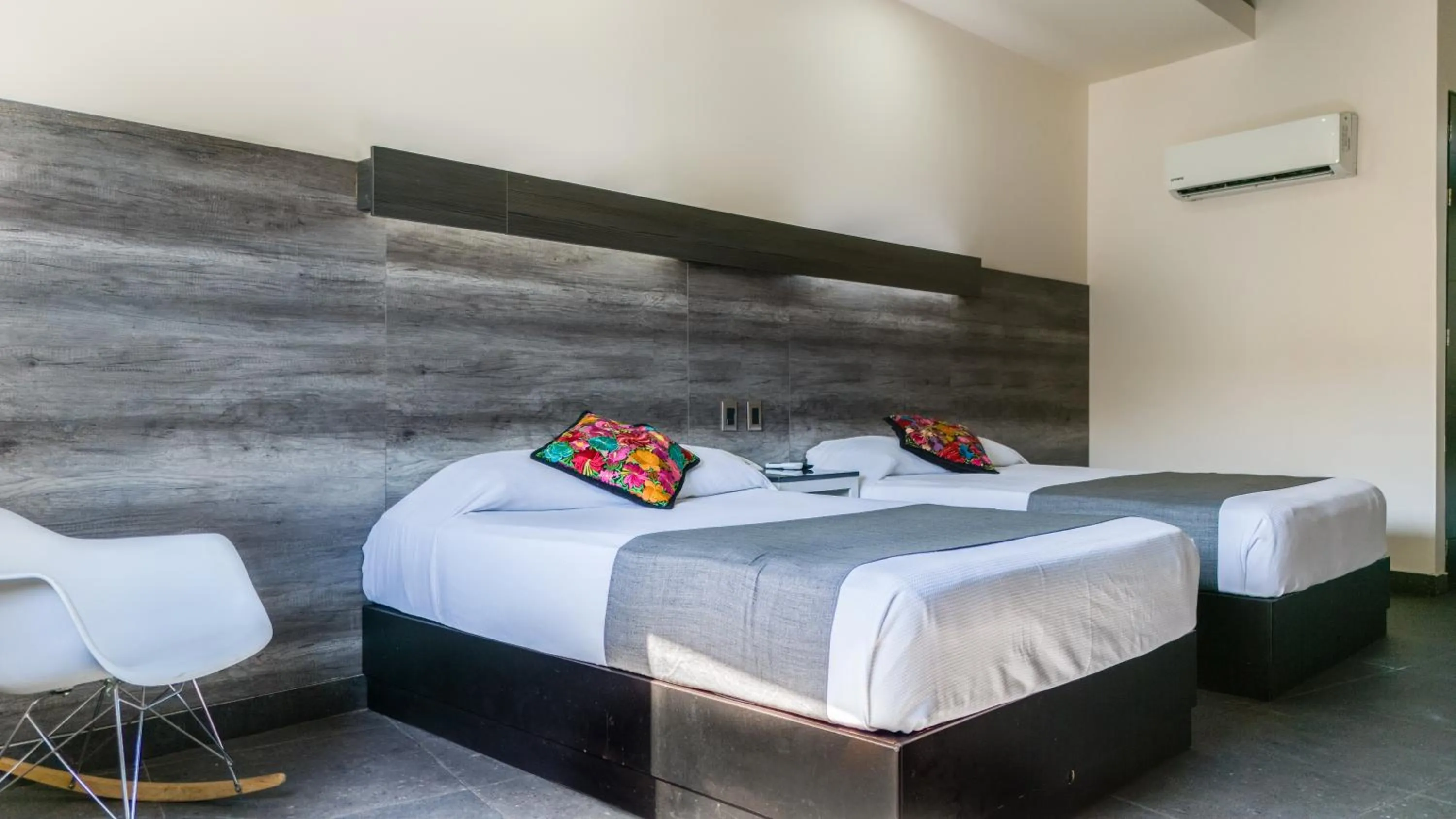 Bed in Homesuites Malecon