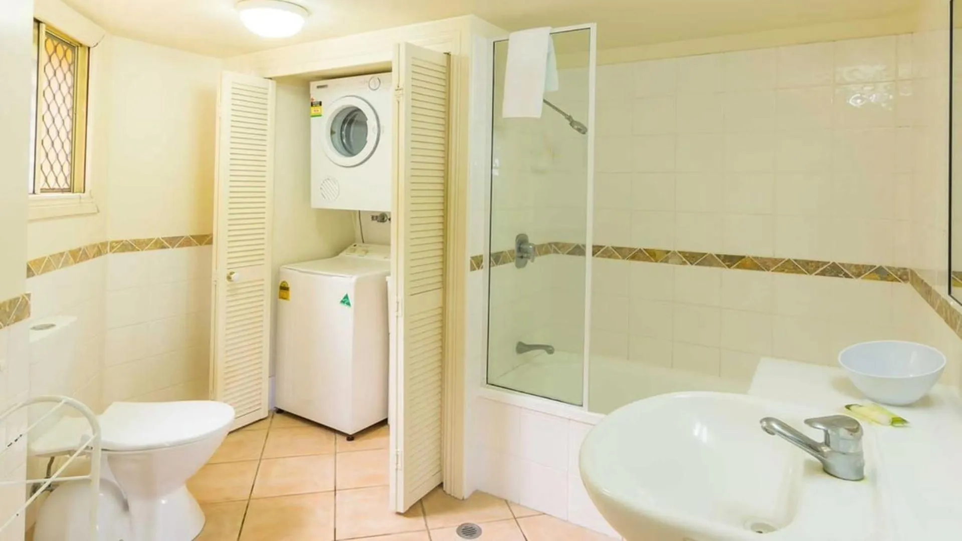 Shower in Toscana Village Resort