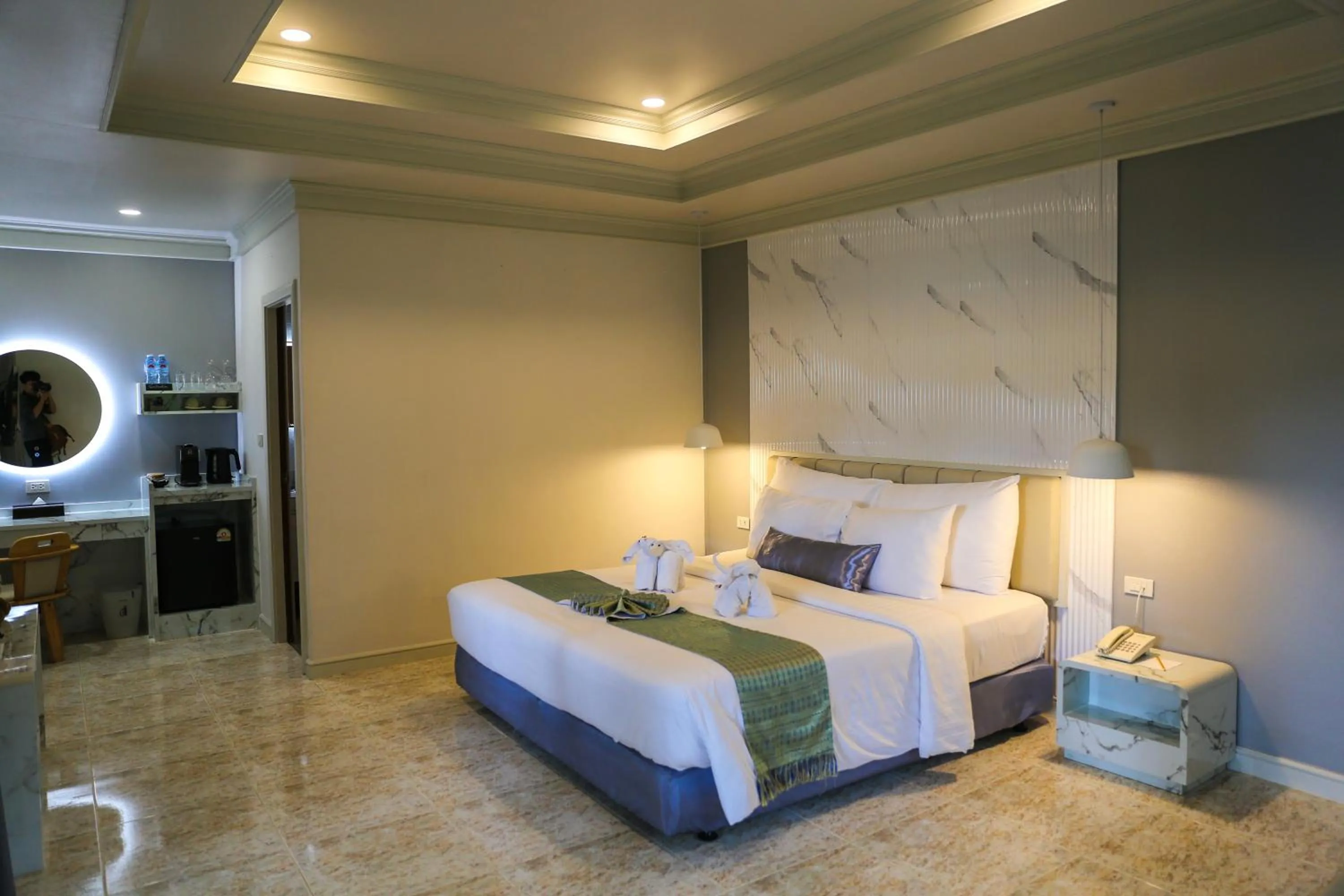 Bed in Sand Sea Resort Railay Beach