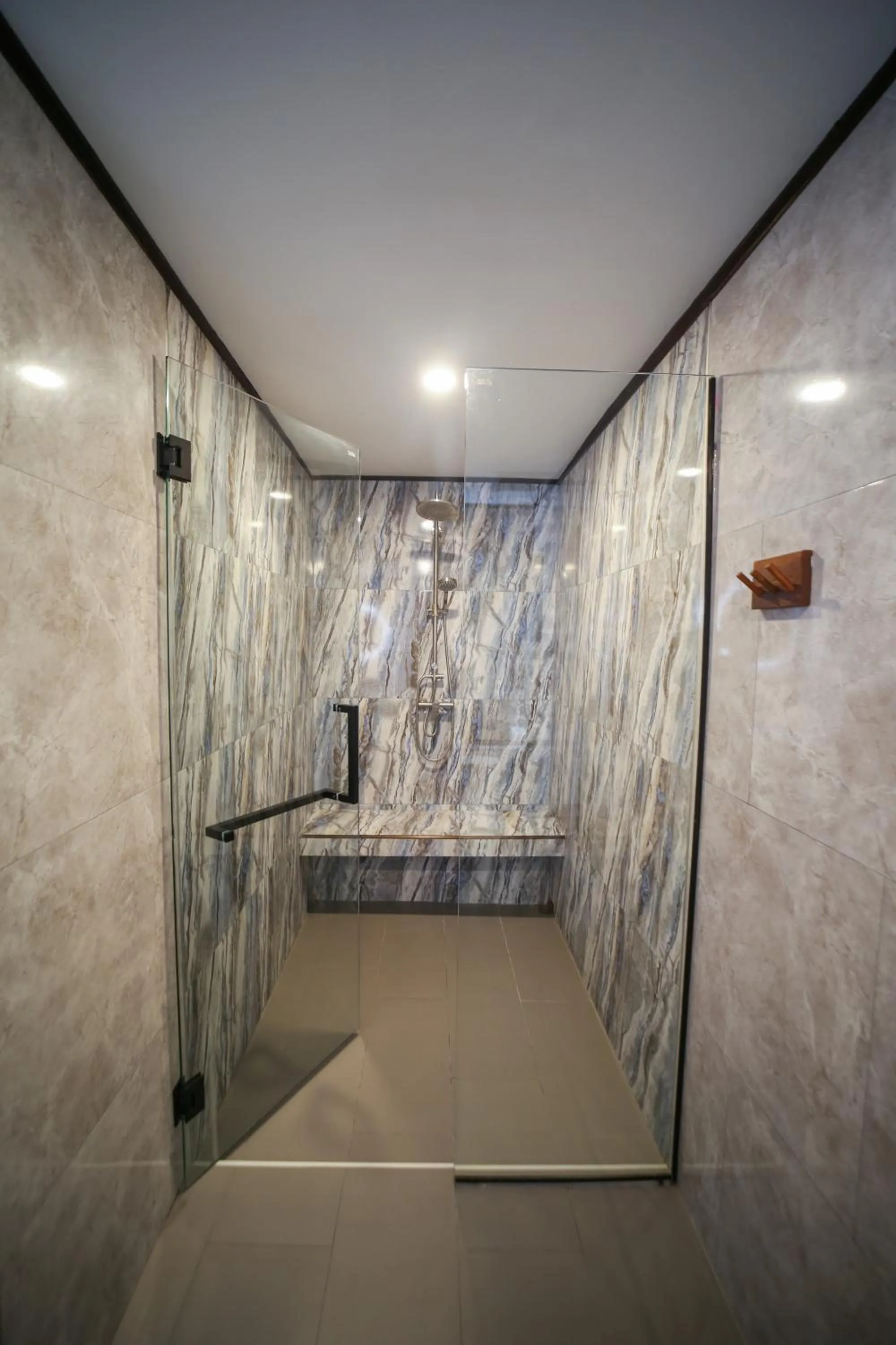 Bathroom in Sand Sea Resort Railay Beach