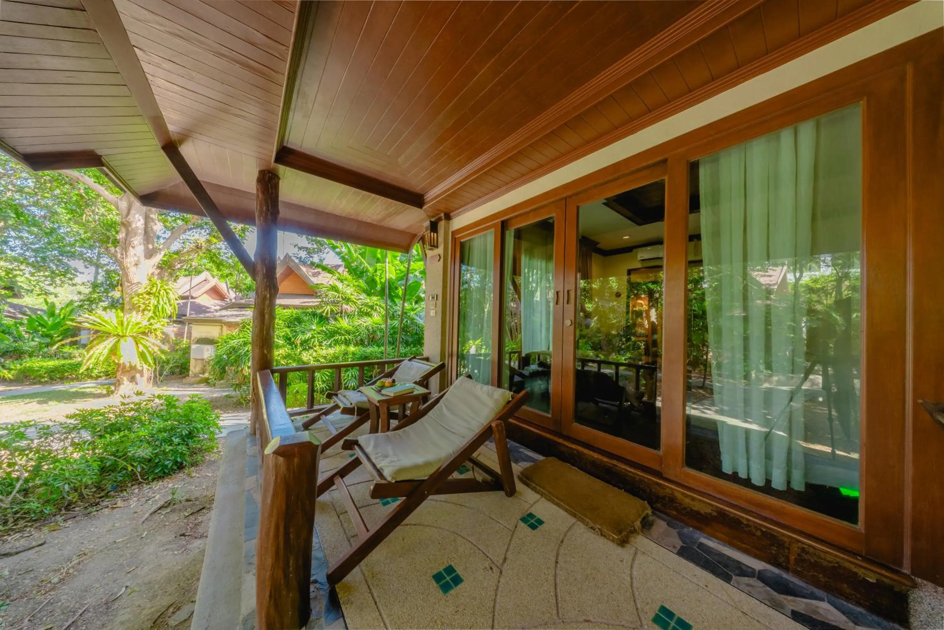 Garden view in Sand Sea Resort Railay Beach