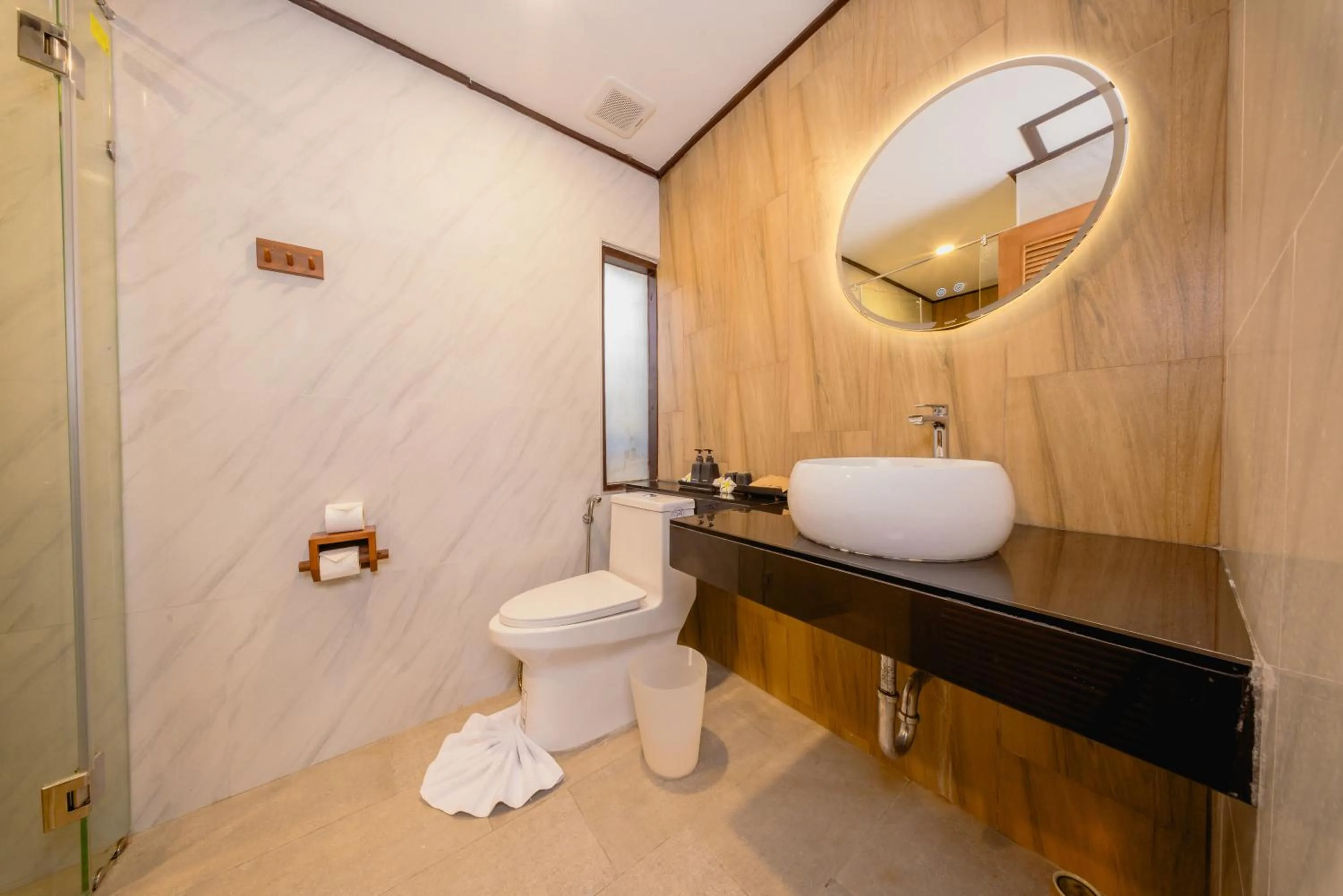 Bathroom in Sand Sea Resort Railay Beach