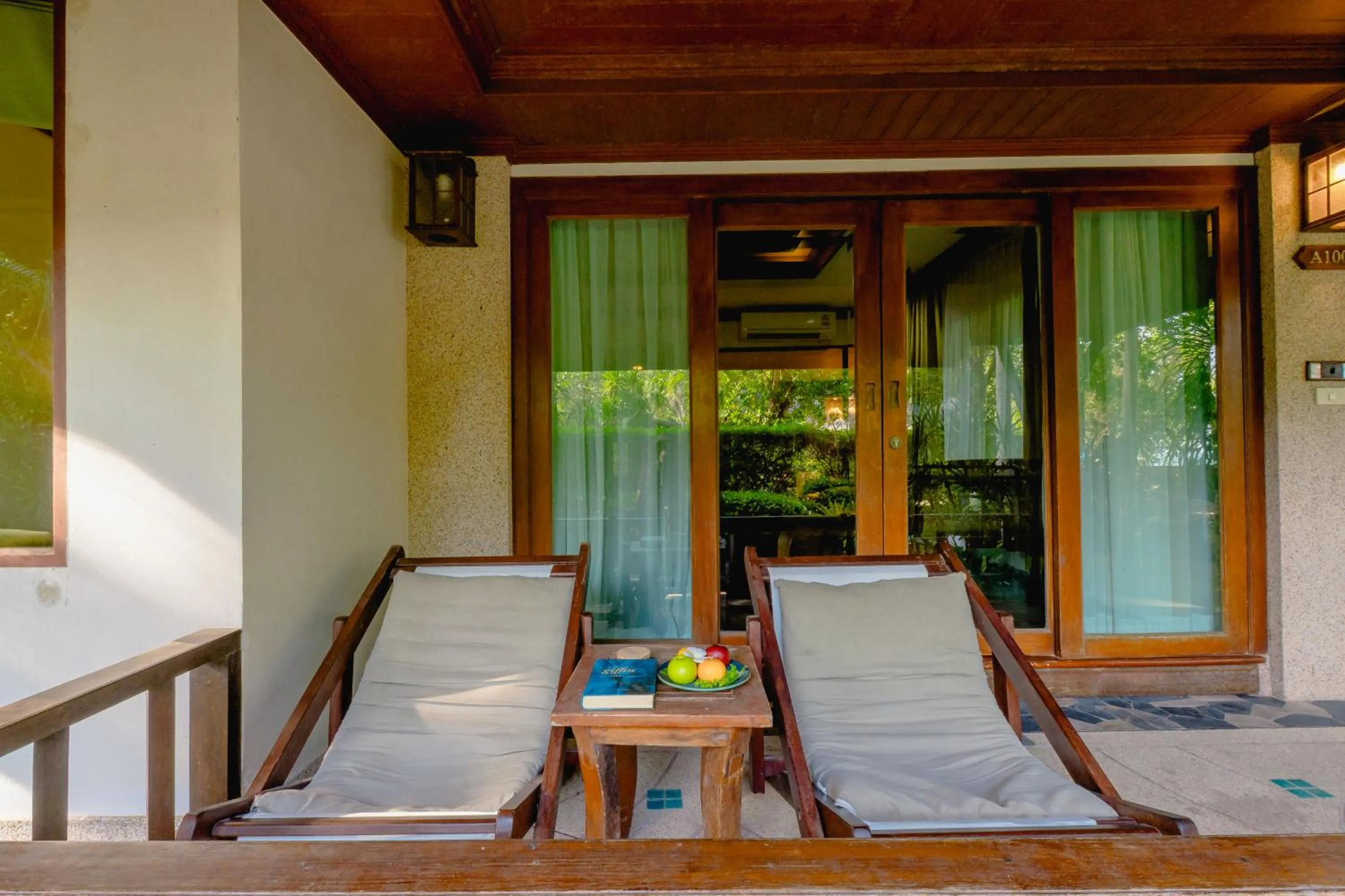 Seating area in Sand Sea Resort Railay Beach