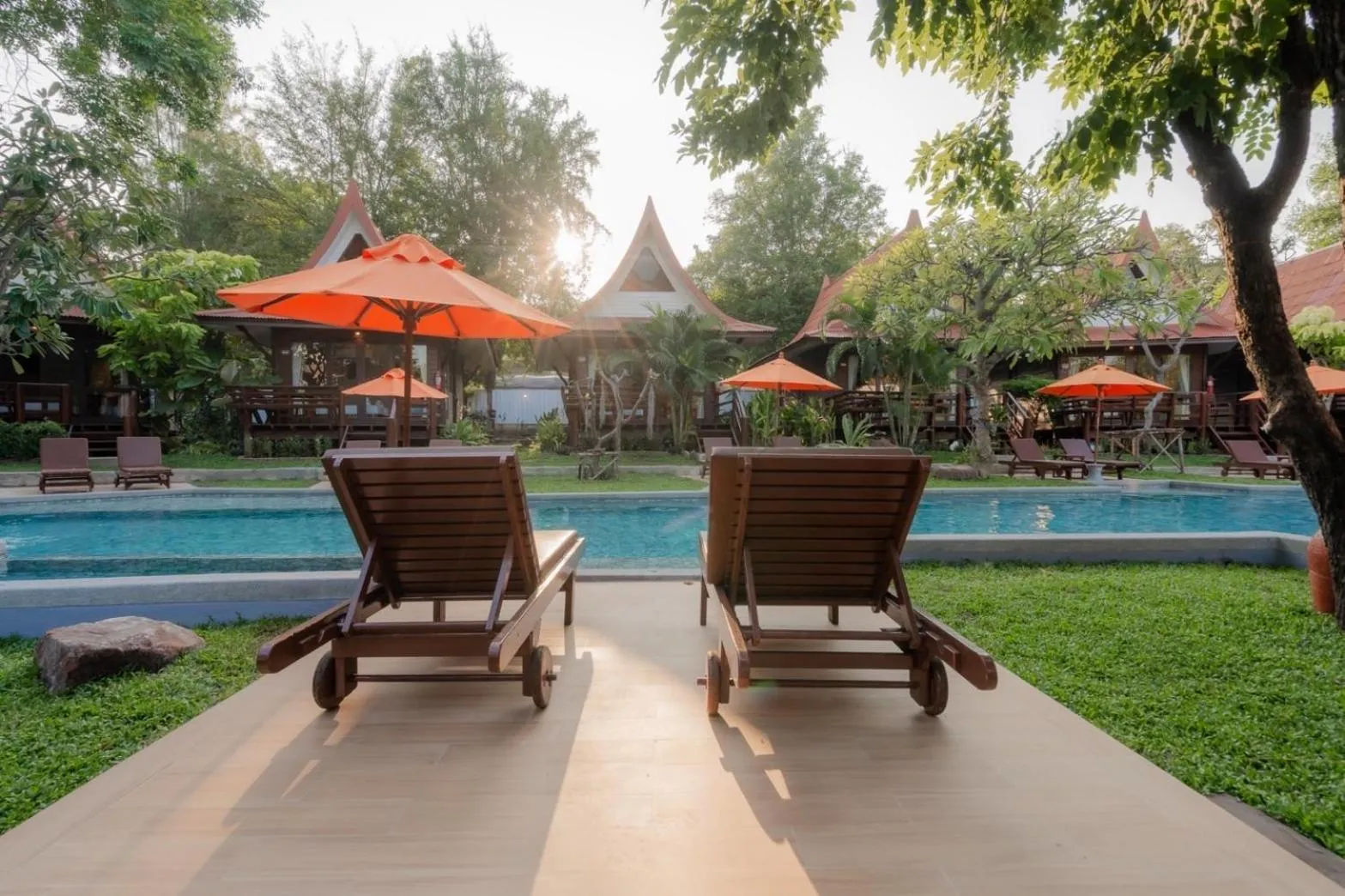 Swimming pool in Baan Duangkaew Resort