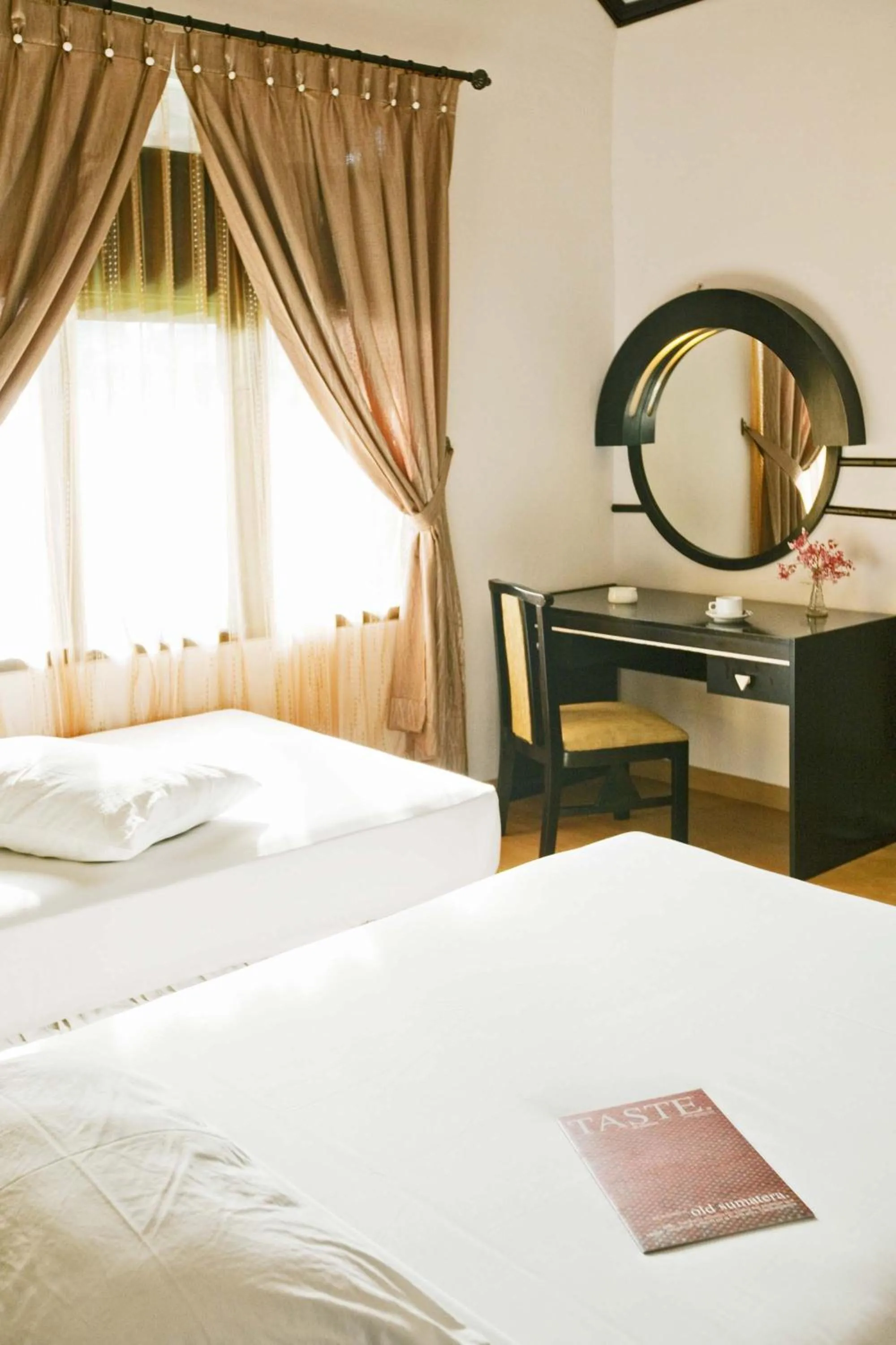 Photo of the whole room, Bed in Hotel Sibayak Internasional