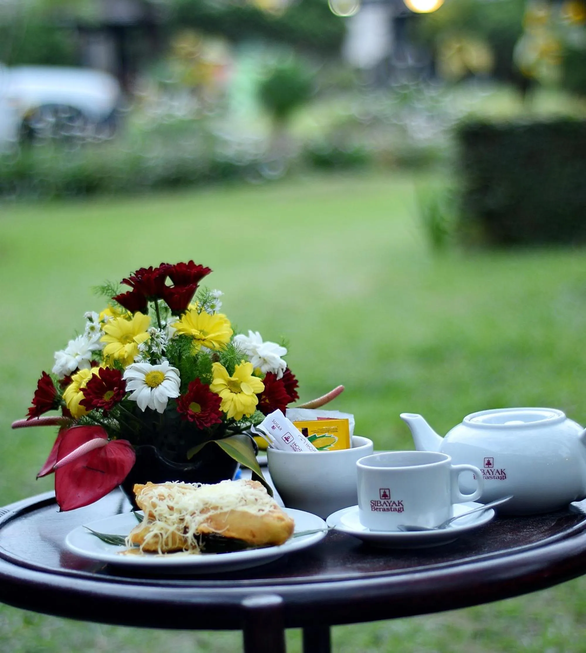 Food and drinks in Hotel Sibayak Internasional