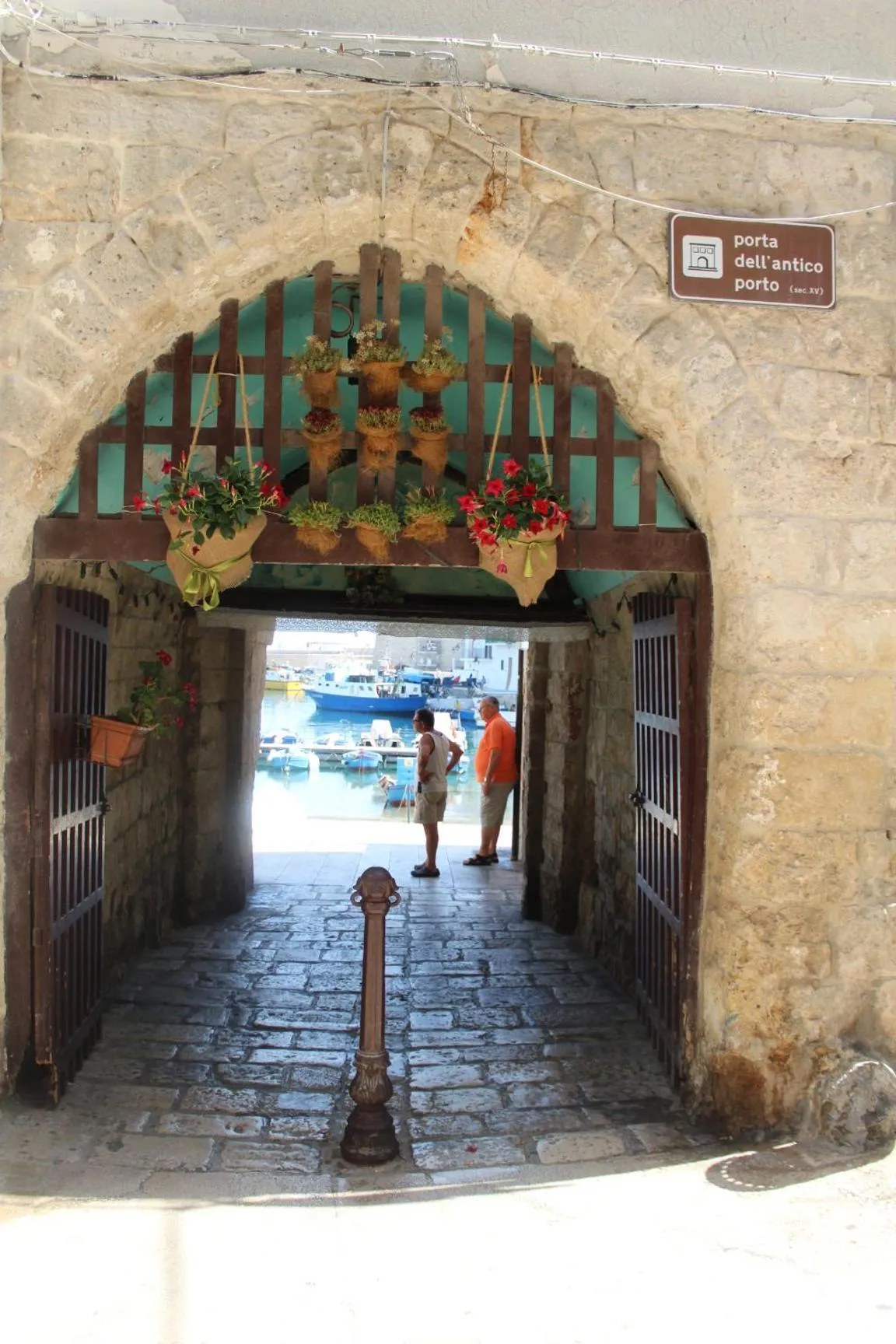 Nearby landmark in B&B U Mare Mio