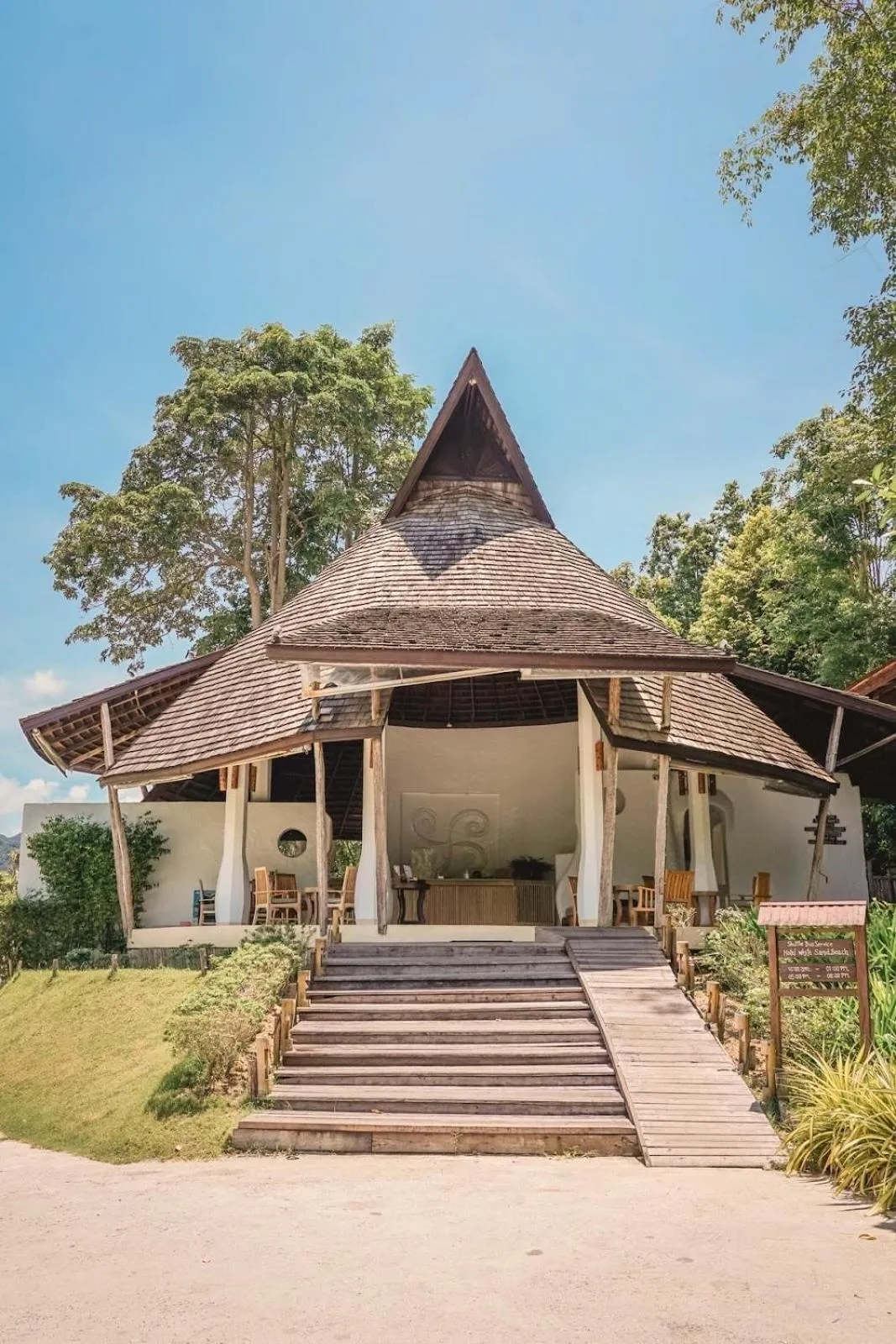 Lobby or reception in AANA Resort & Villas Koh Chang